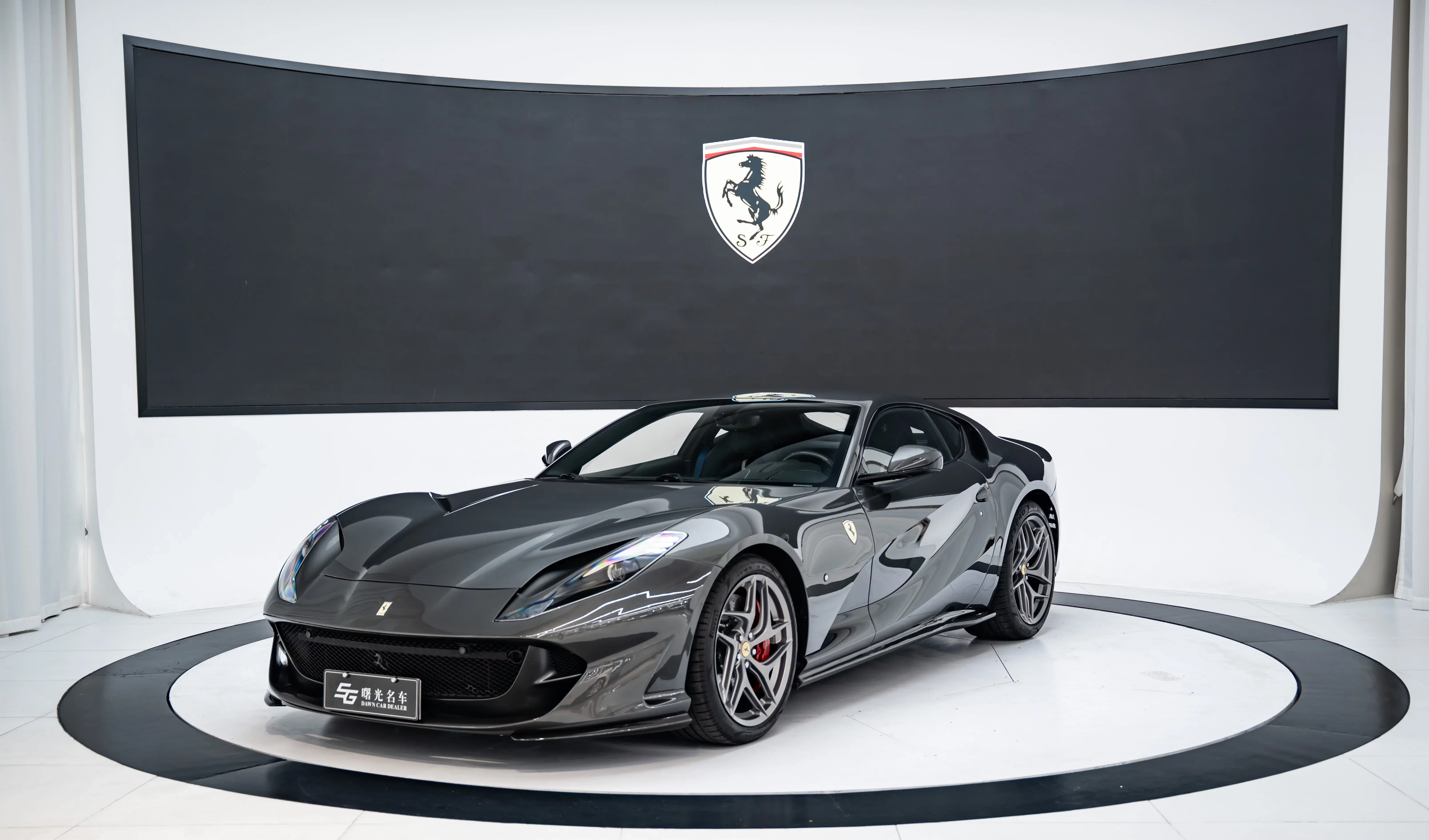 Ferrari 812
