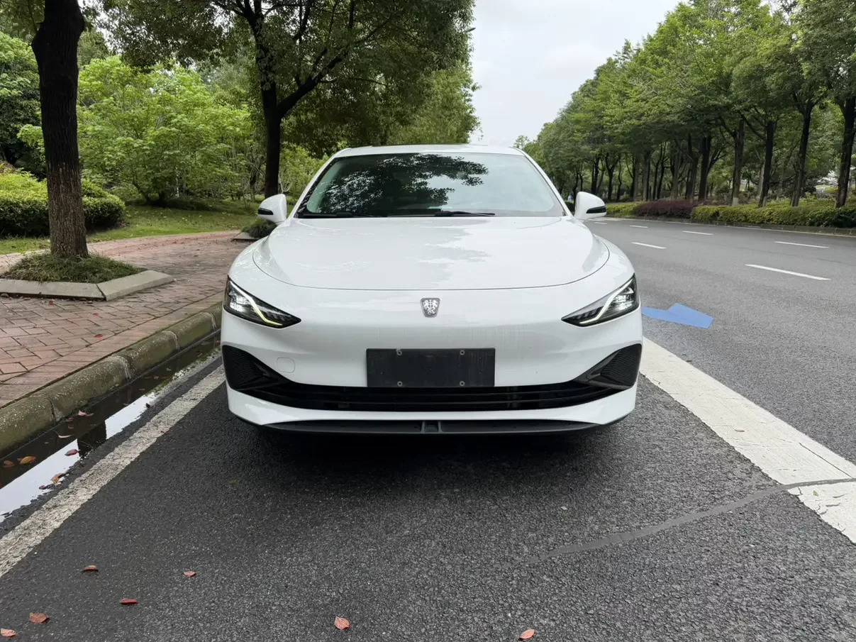 Roewe D7 DMH