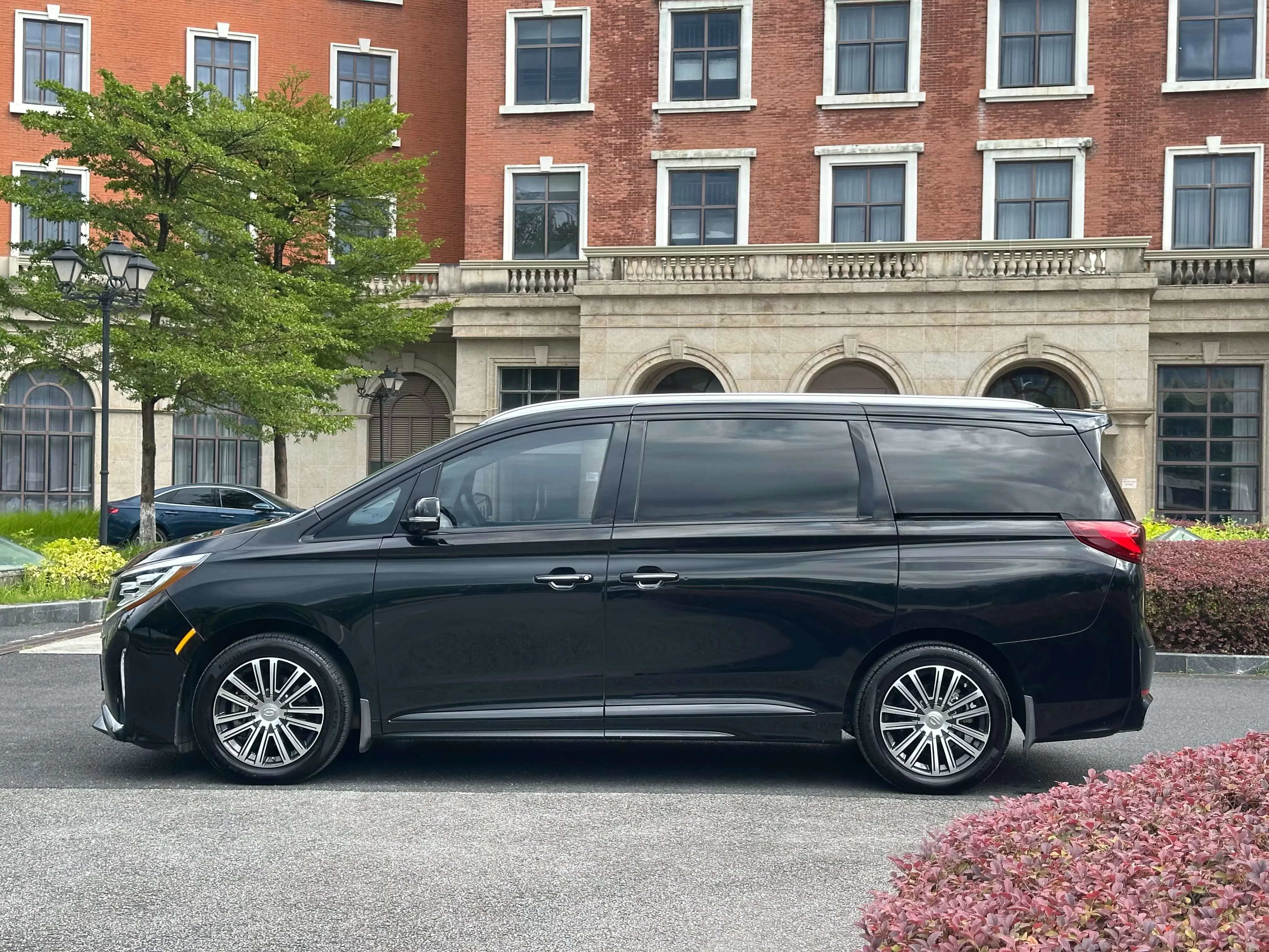 GAC Trumpchi M8