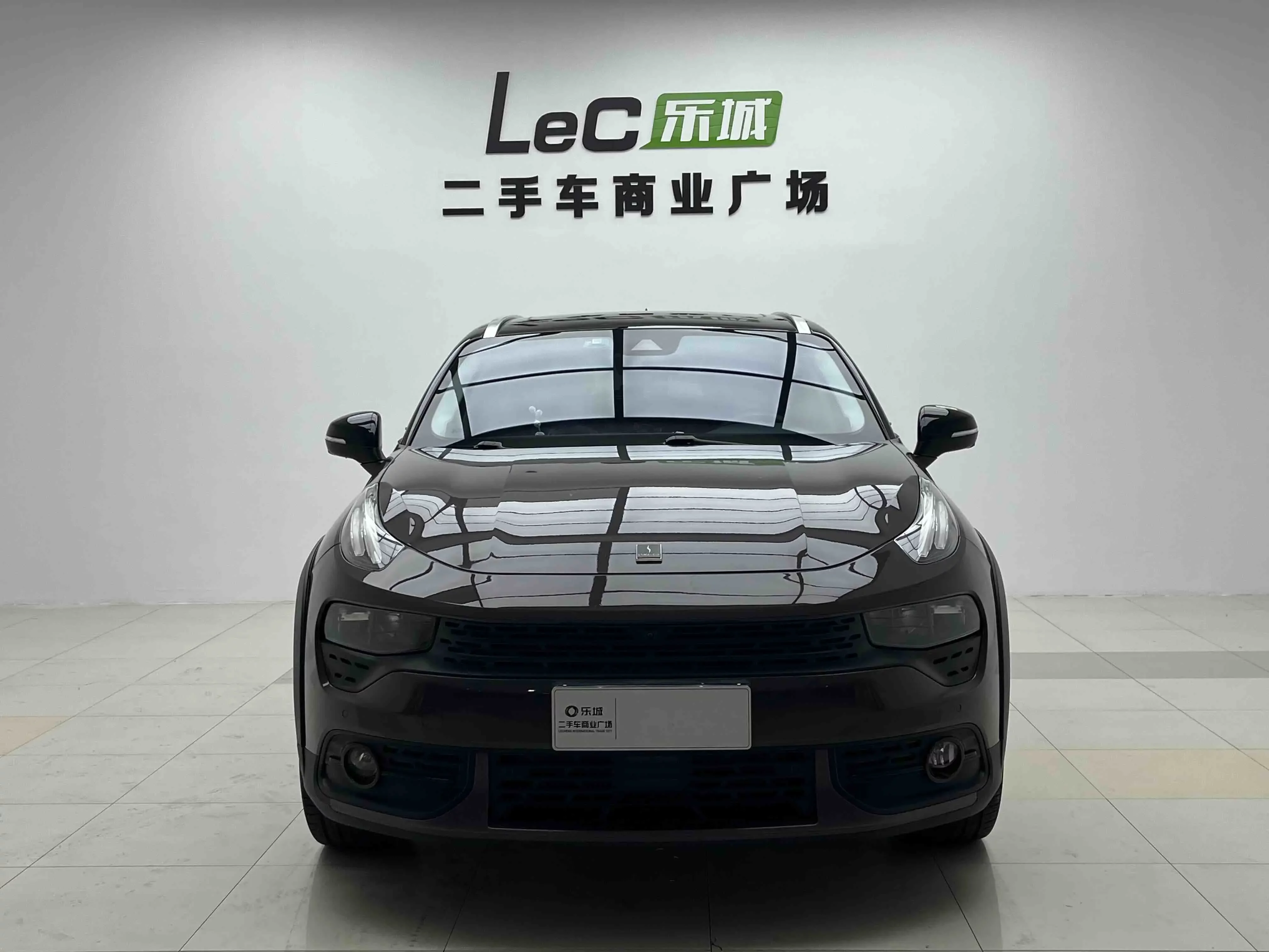 Lynk & Co 02