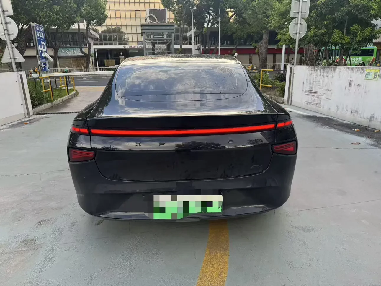 Xpeng P7