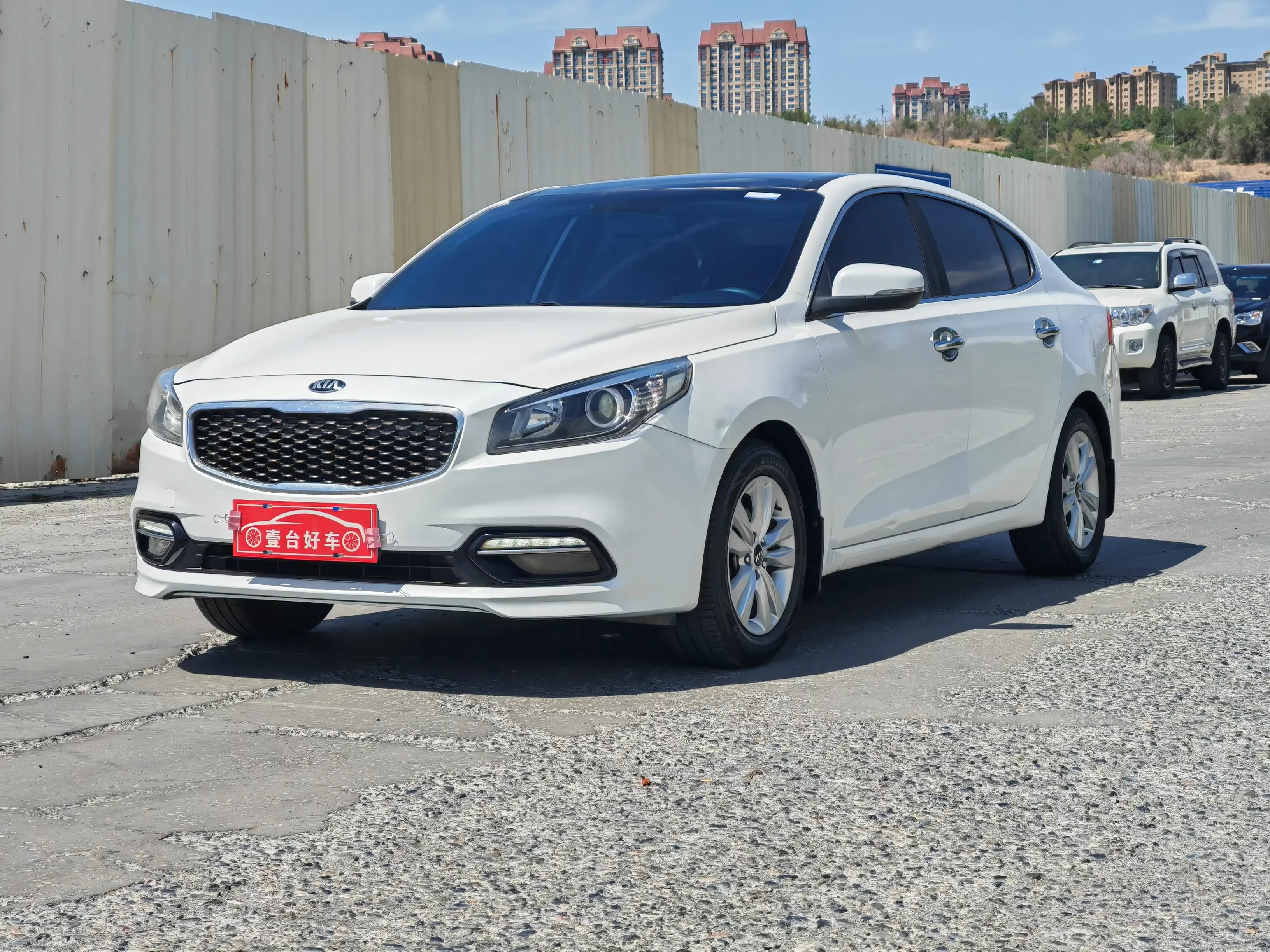 Kia K4