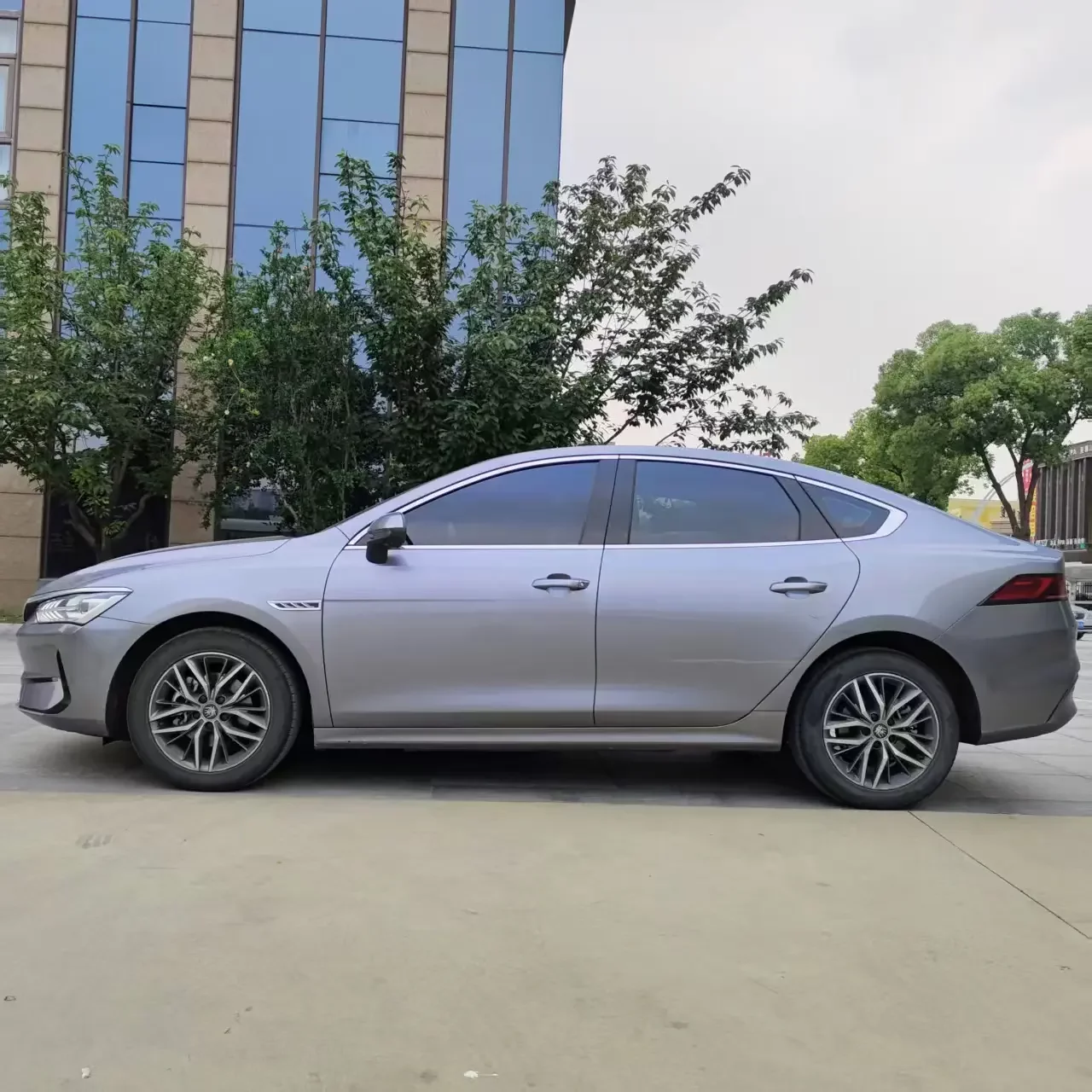 BYD Qin PLUS EV