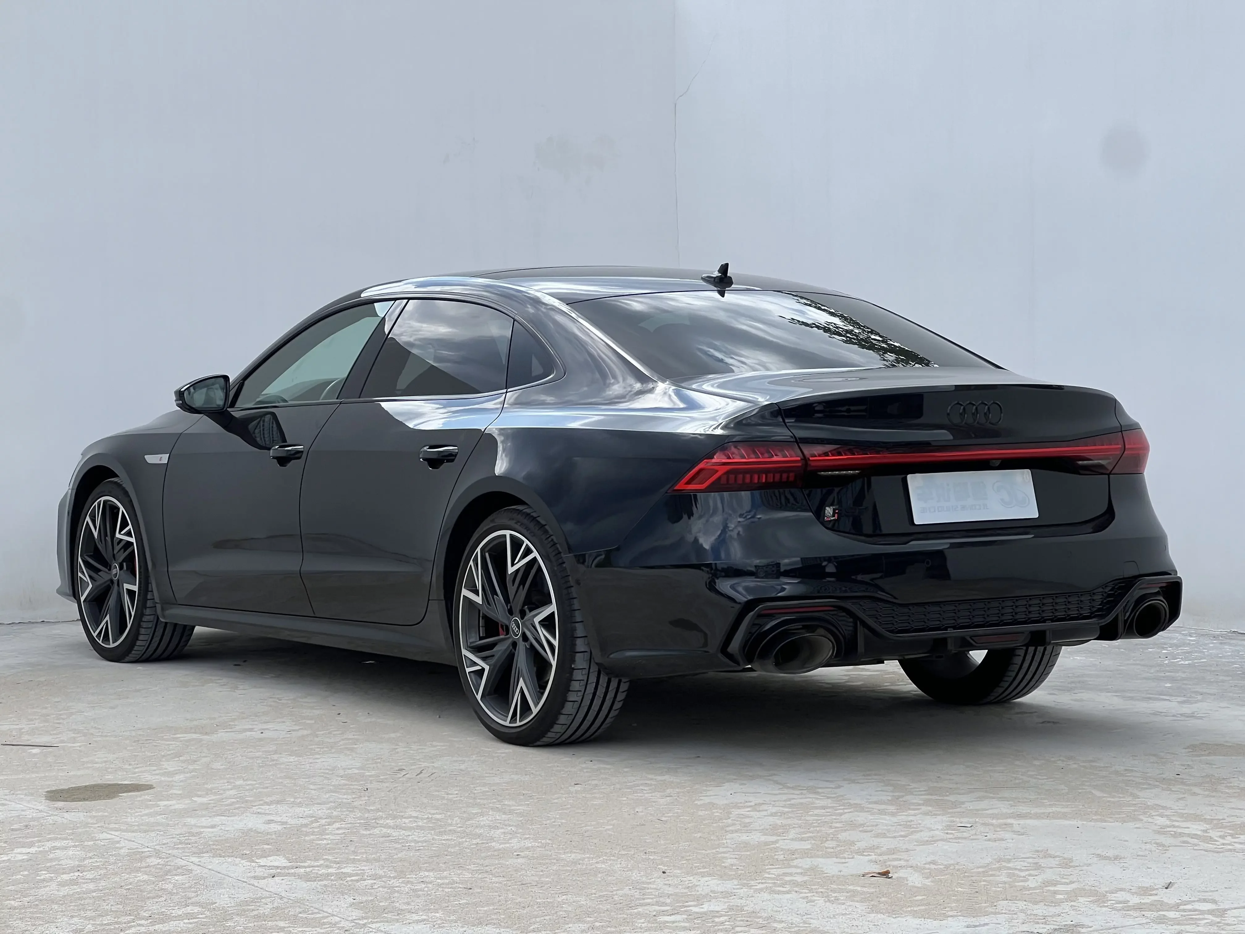 Audi A7L