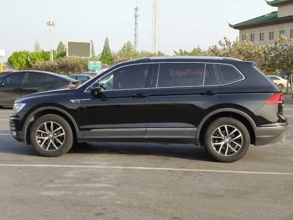 Volkswagen Tiguan L