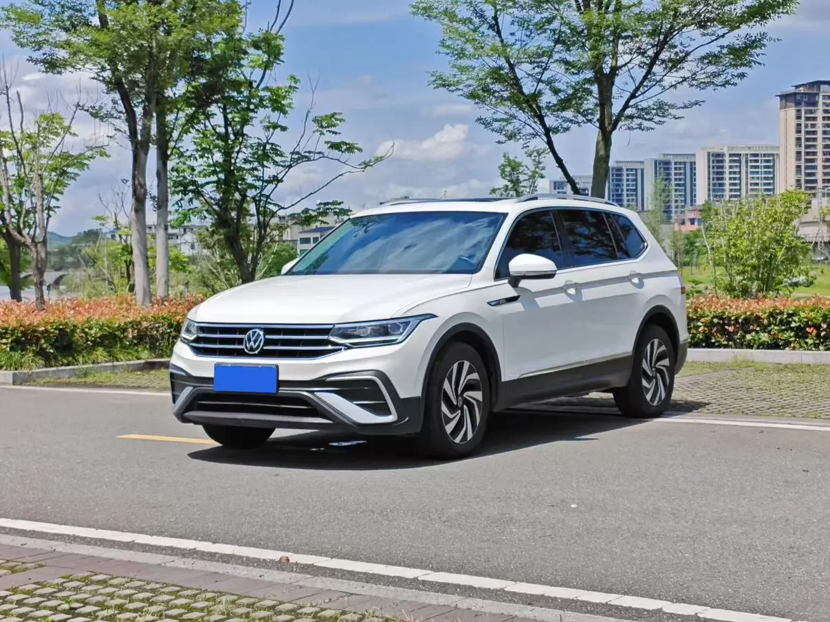 Volkswagen Tiguan L