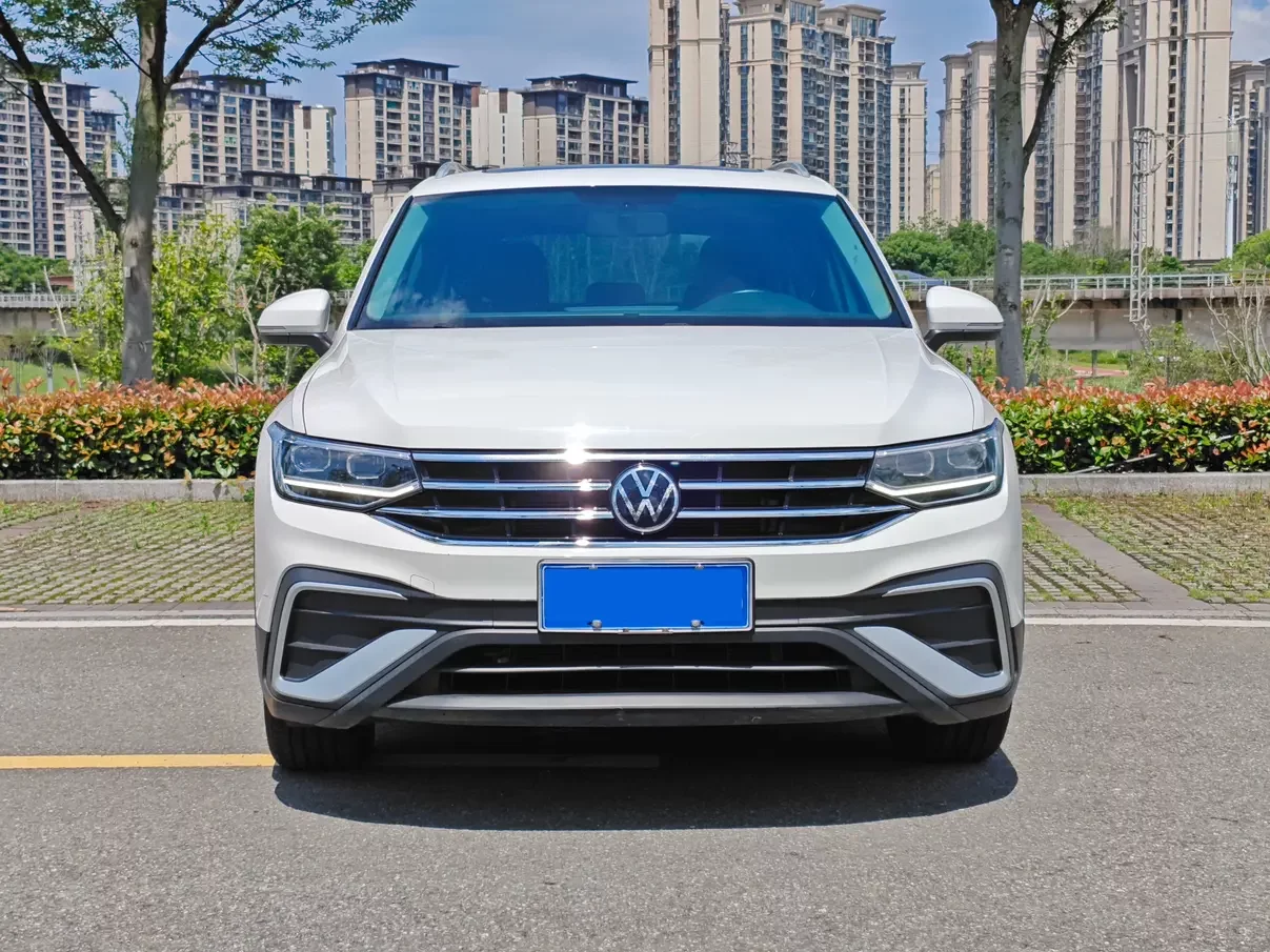 Volkswagen Tiguan L