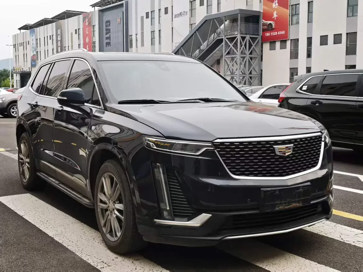 Cadillac XT6