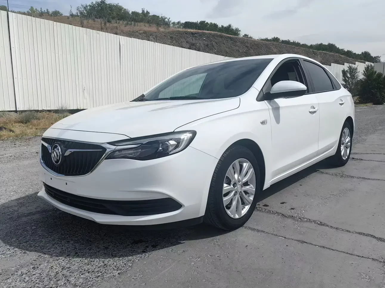 Buick Yinglang