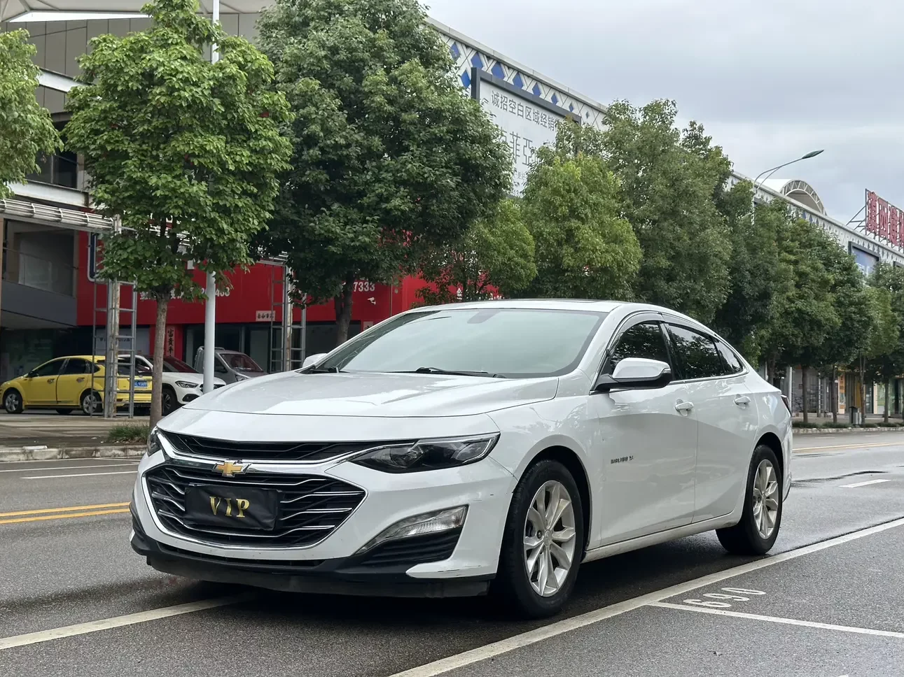 Chevrolet Malibu XL