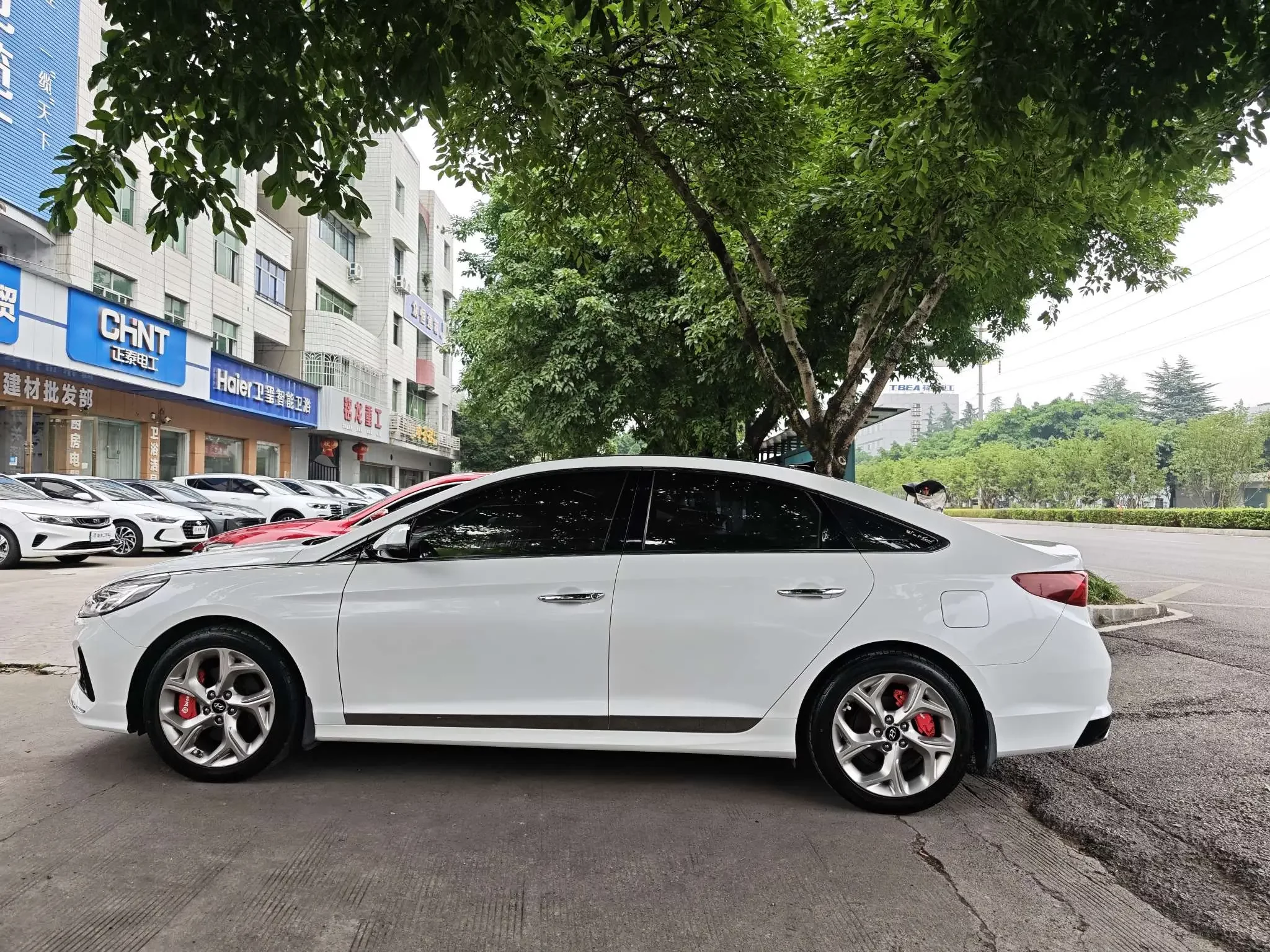 Hyundai sonata nine