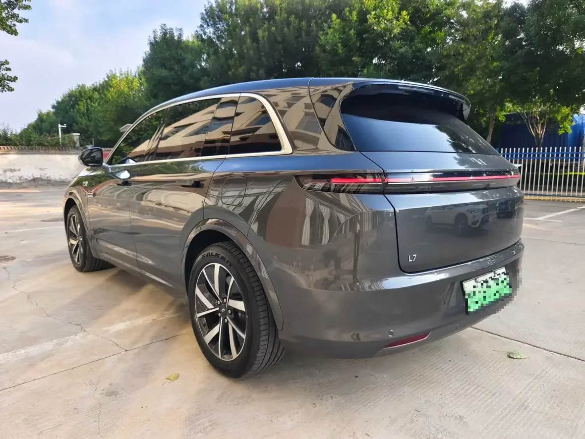 Lixiang L7