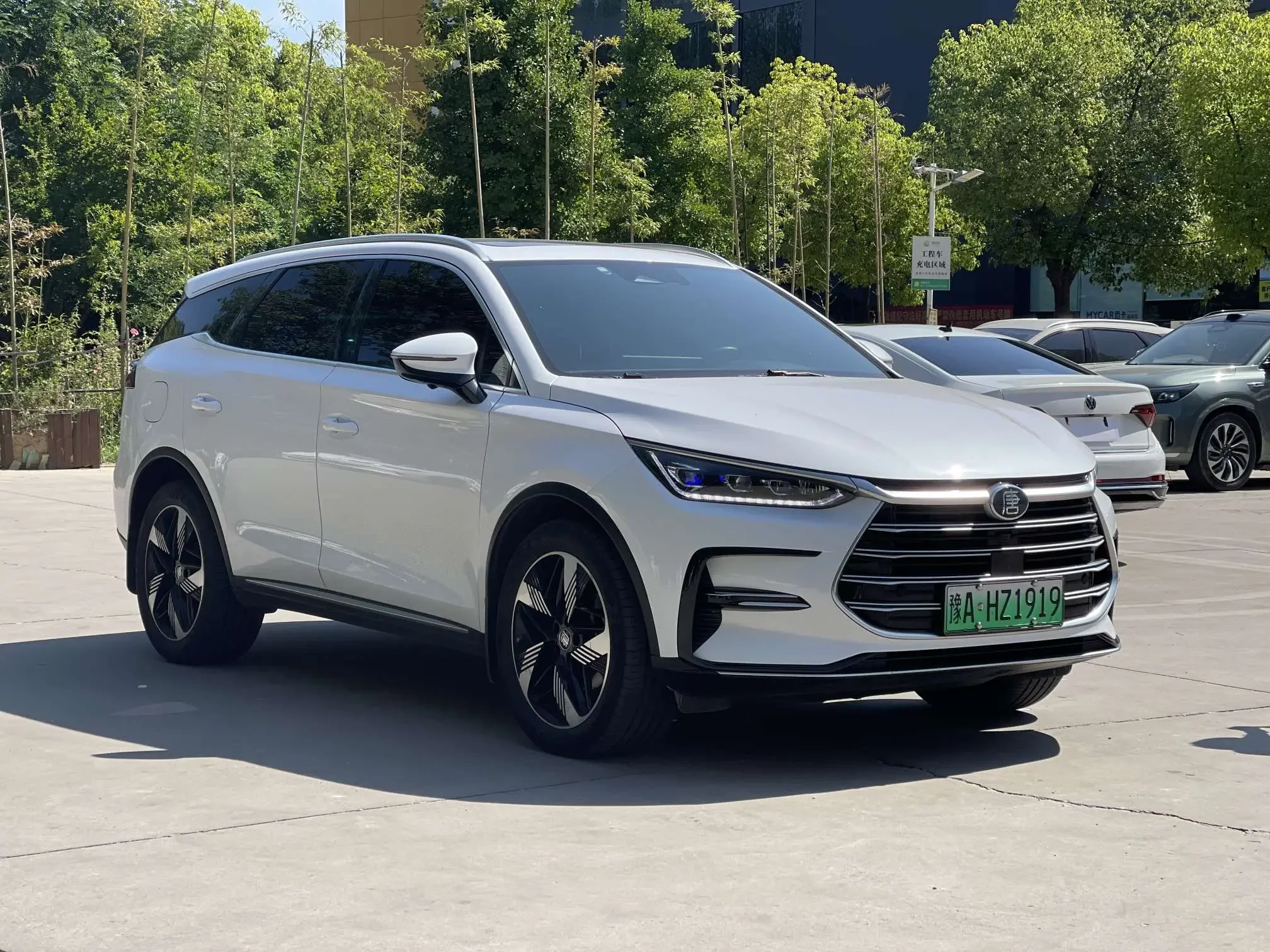 BYD Tang DM