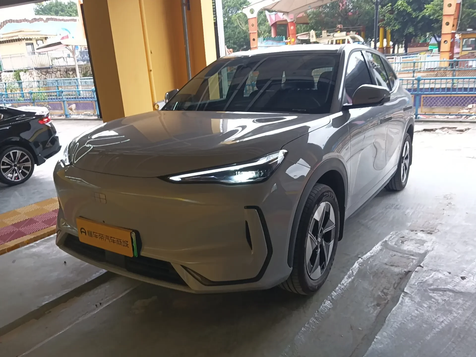 Geely Galaxy E5