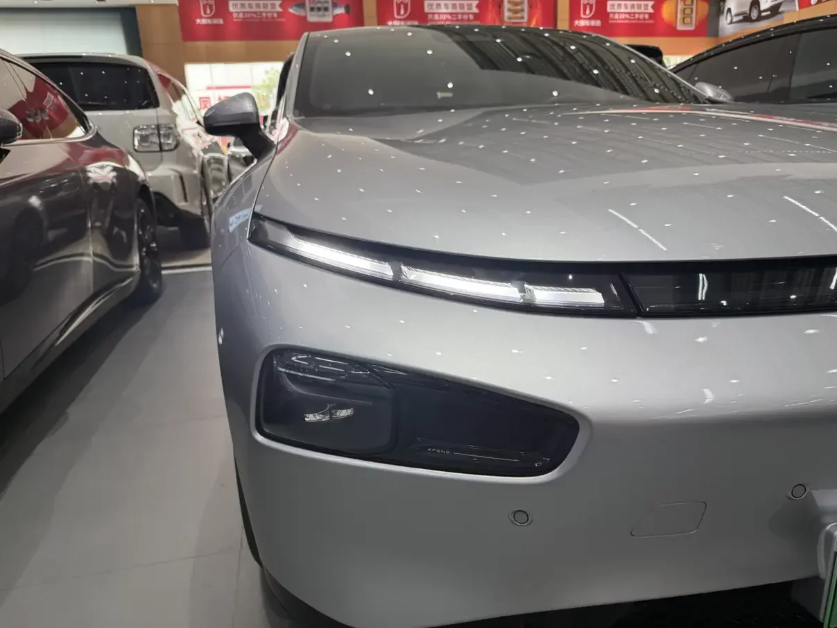 Xpeng P7