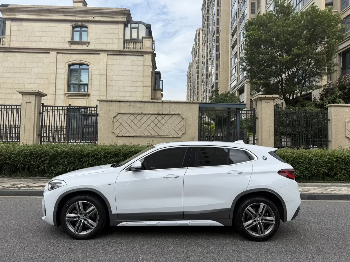 BMW X2