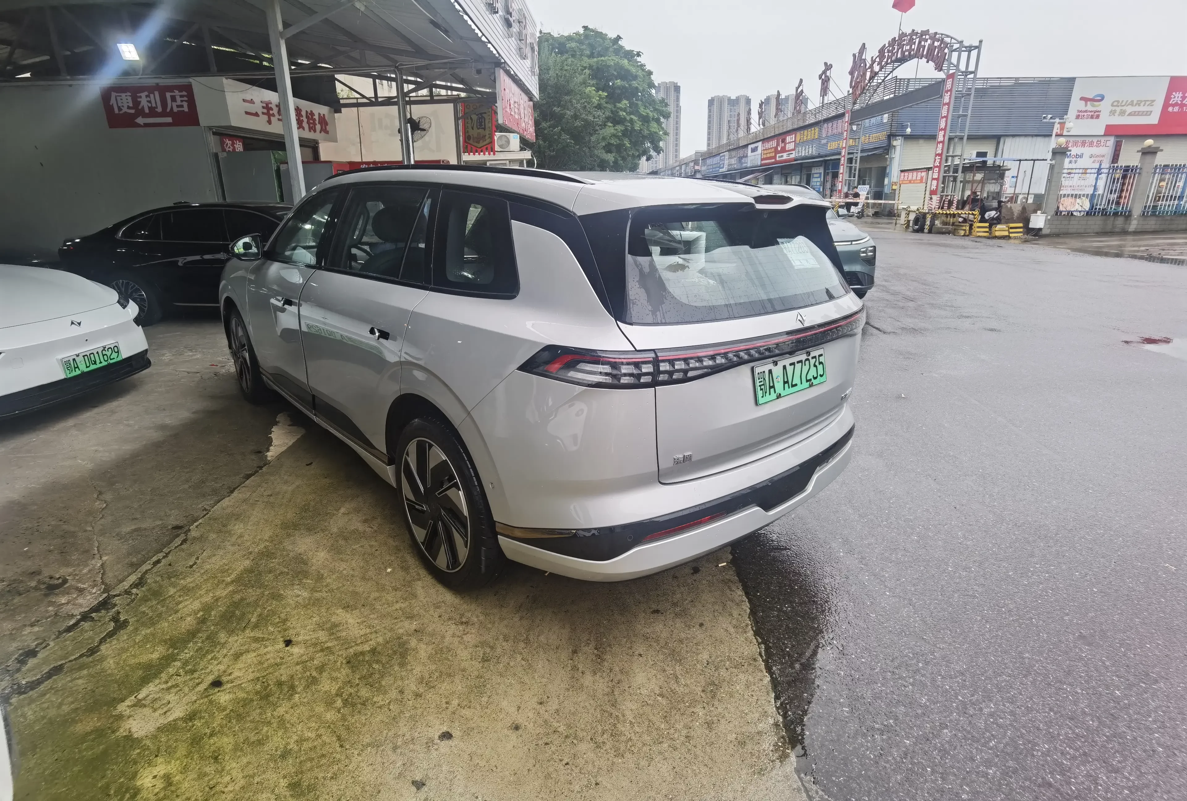 Dongfeng Yipai 008