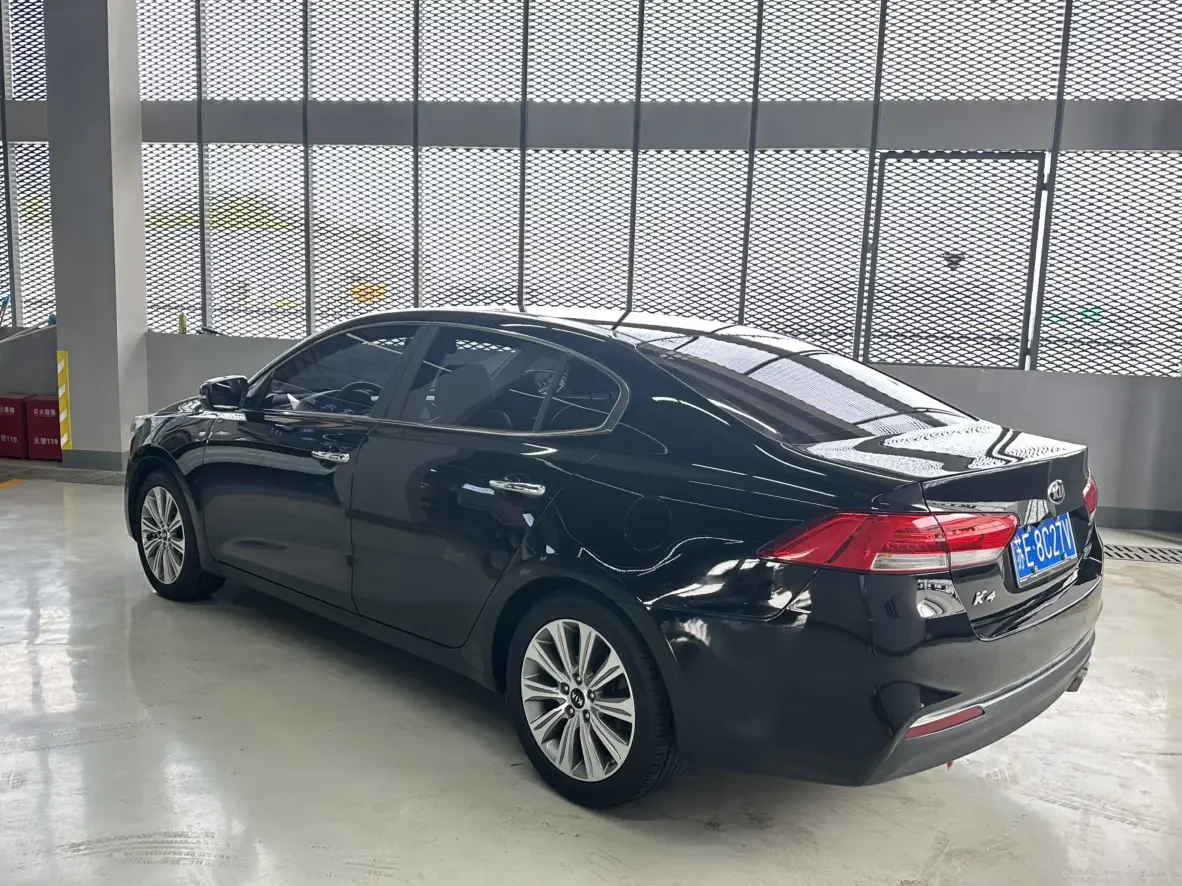 Kia K4