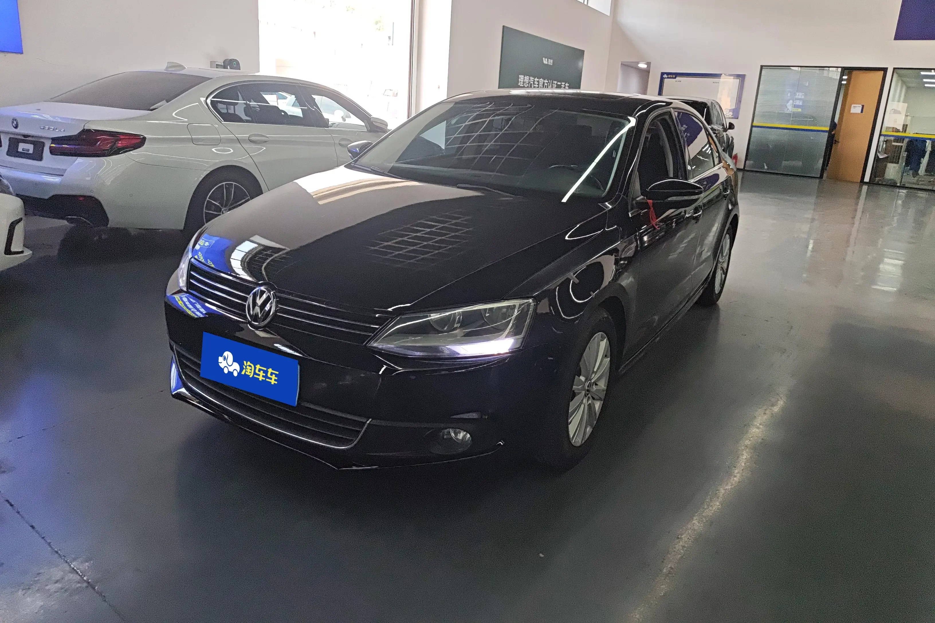Volkswagen Sagitar  из Китая