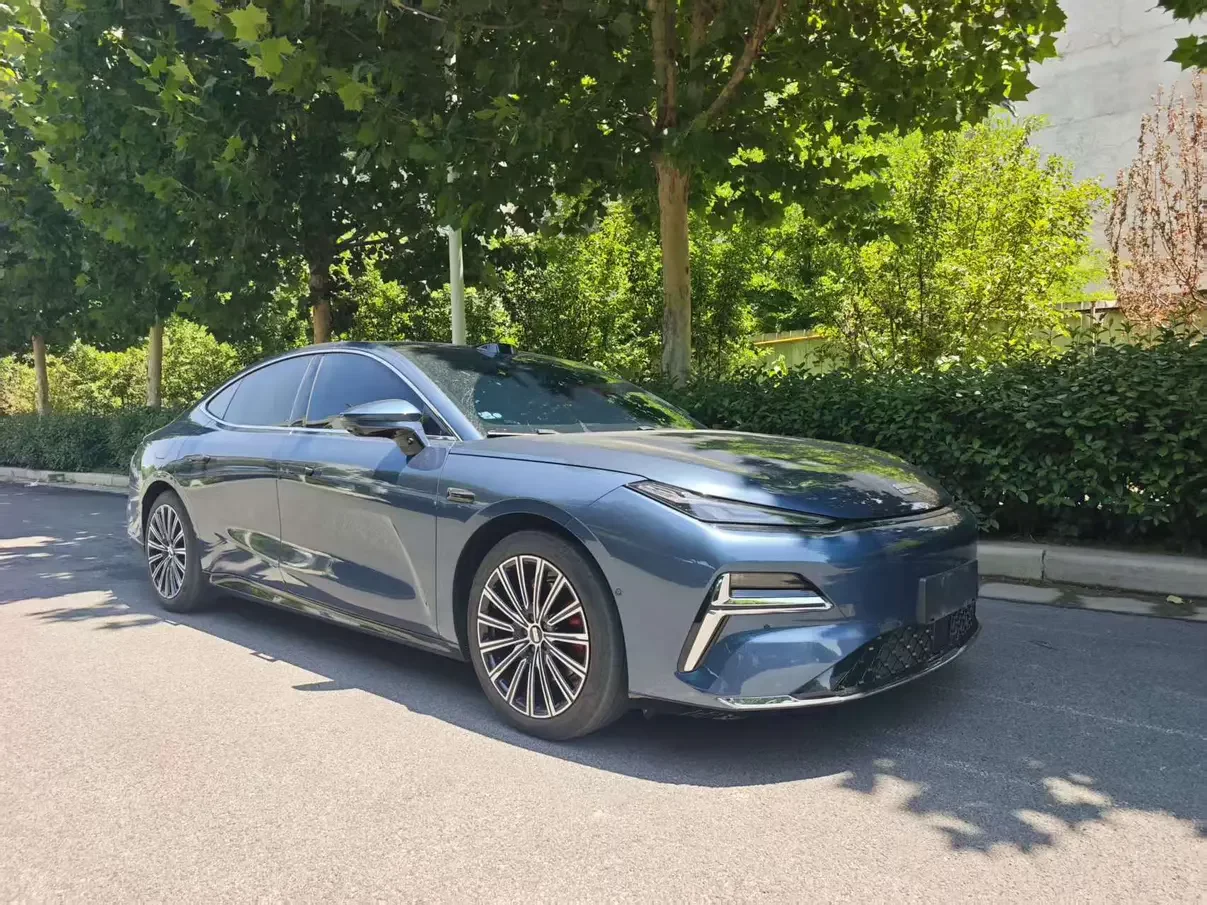 Geely Galaxy Star 8 PHEV