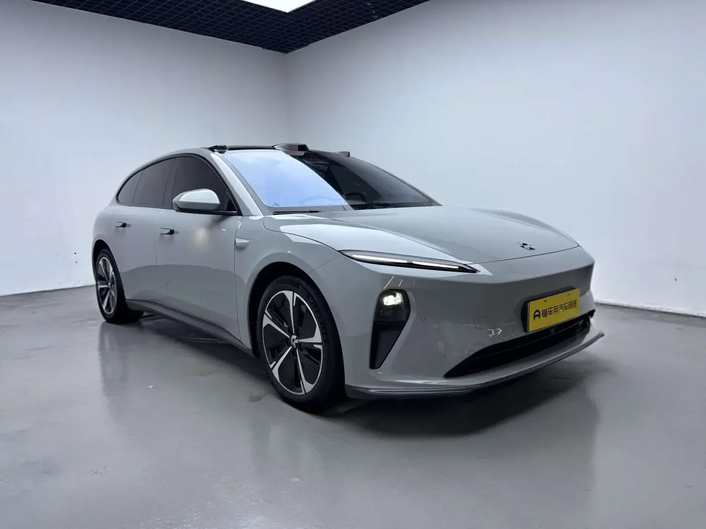 NIO ET5T