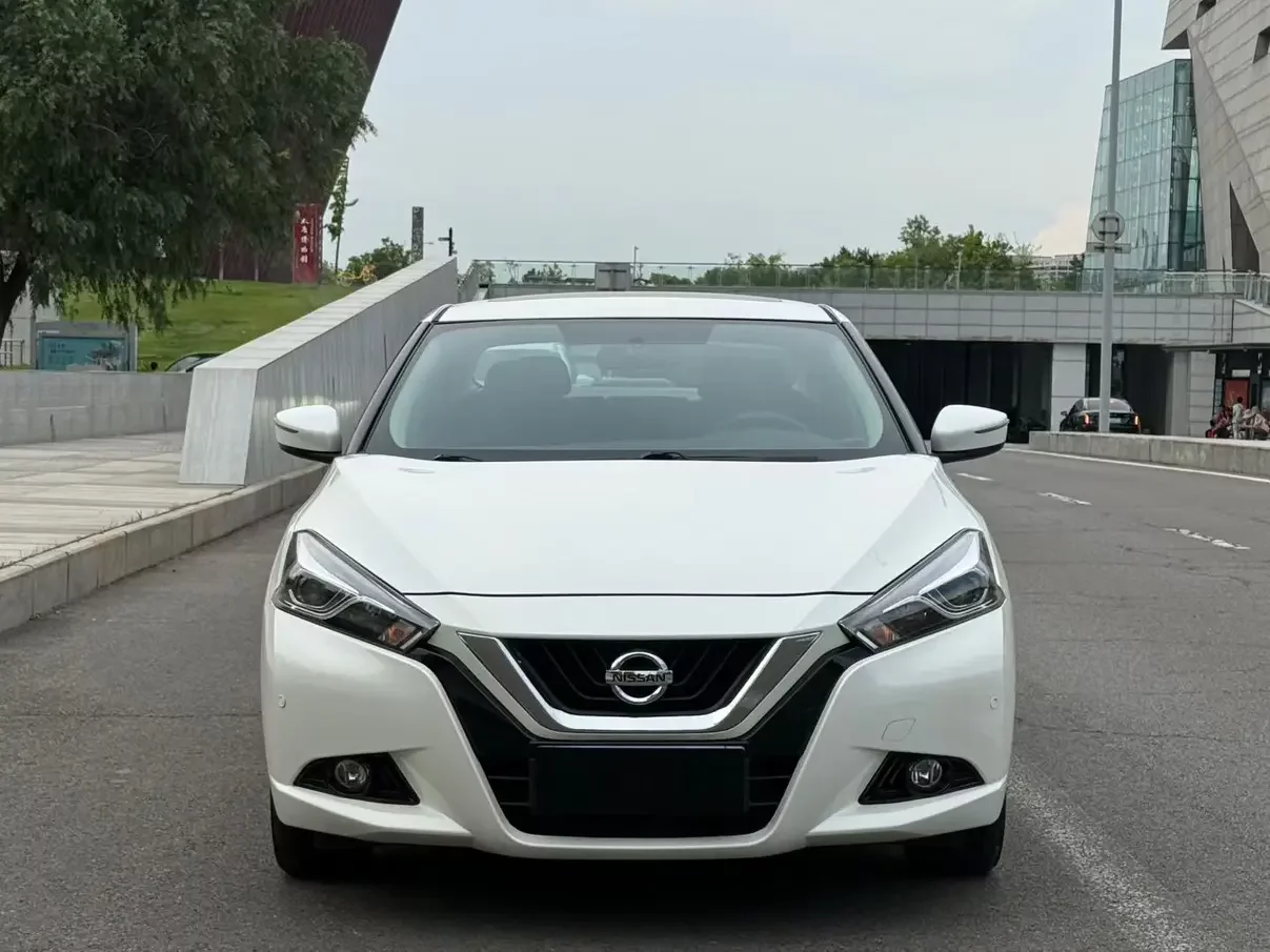 Nissan bluebird  из Китая
