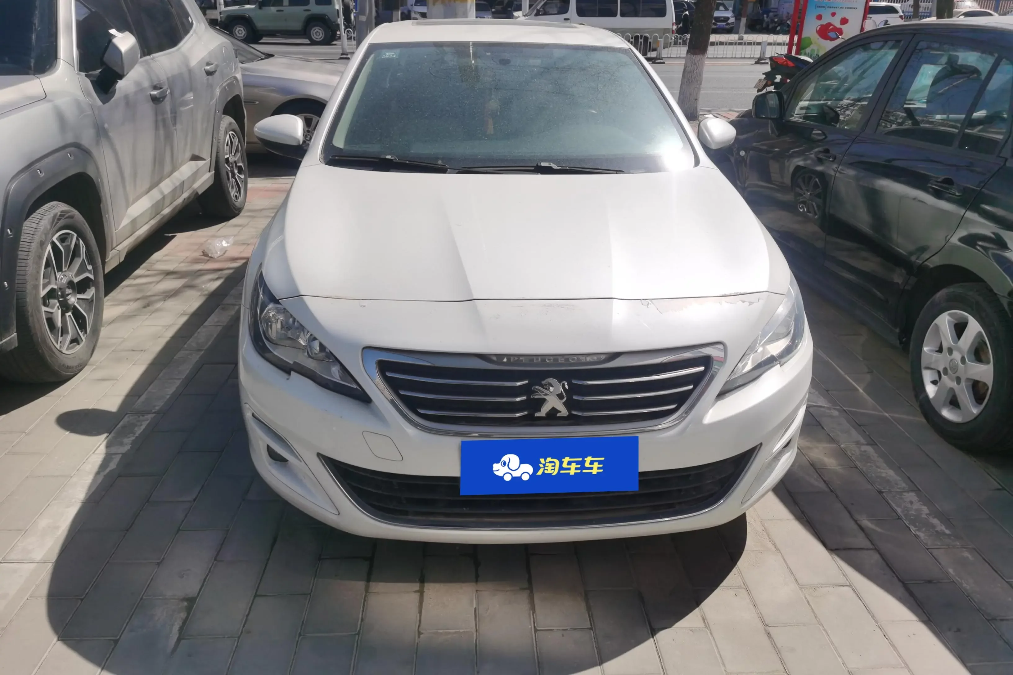 Peugeot 408