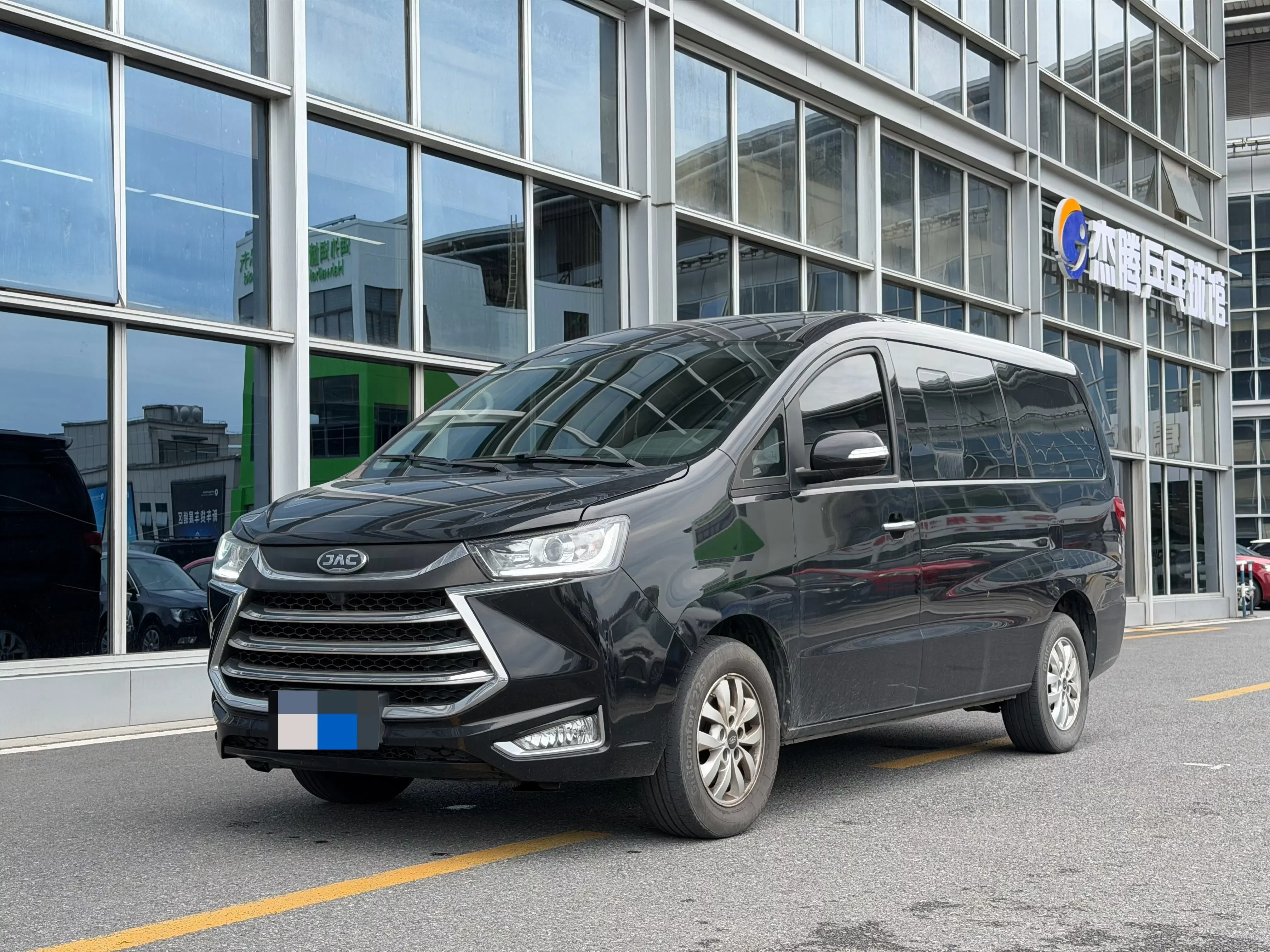 JAC Ruifeng M4