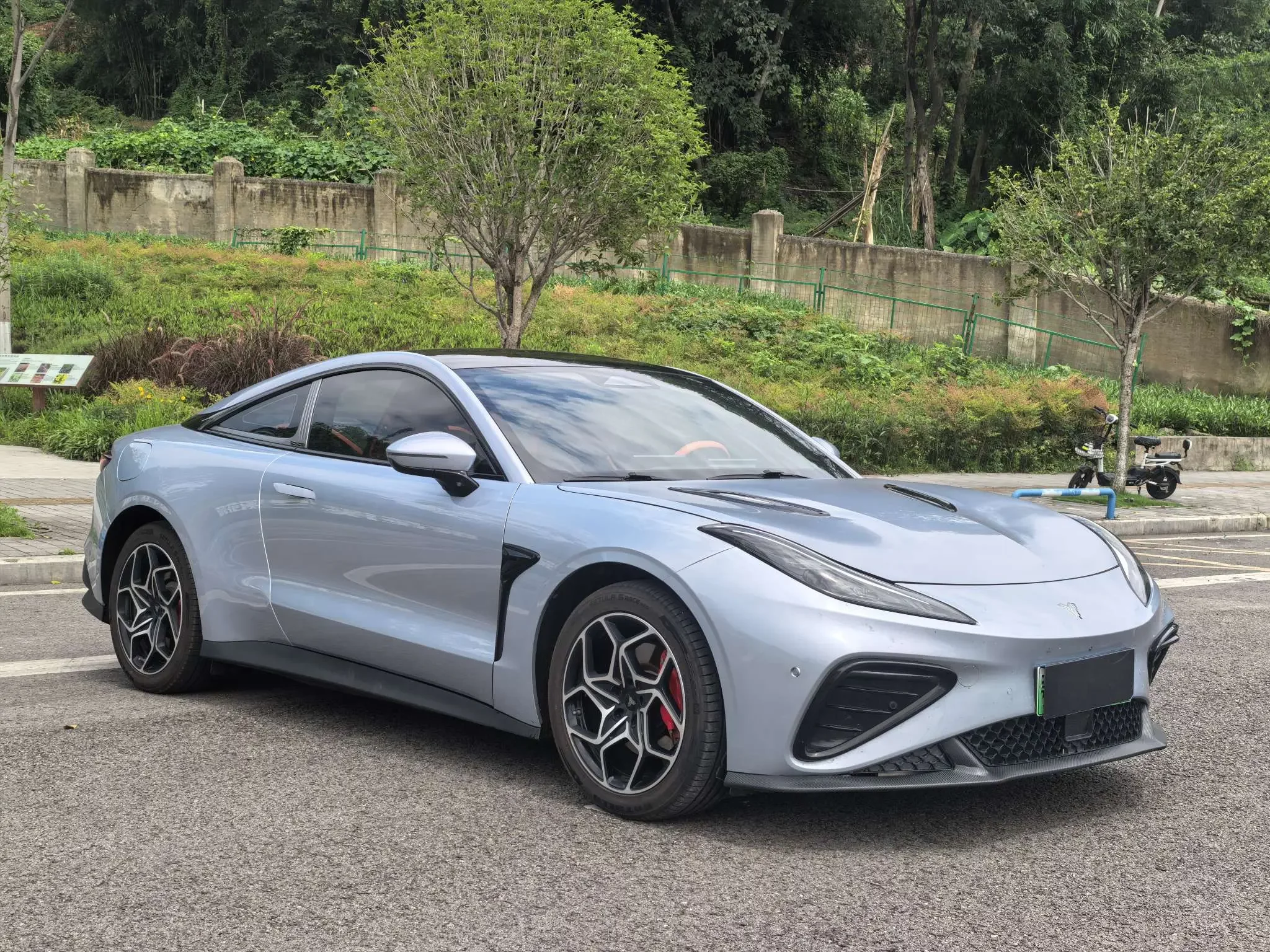 Hozon Neta GT