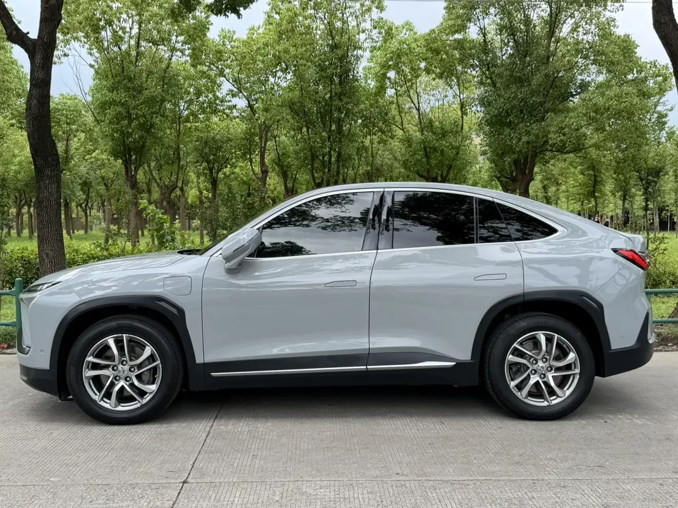 NIO EC6