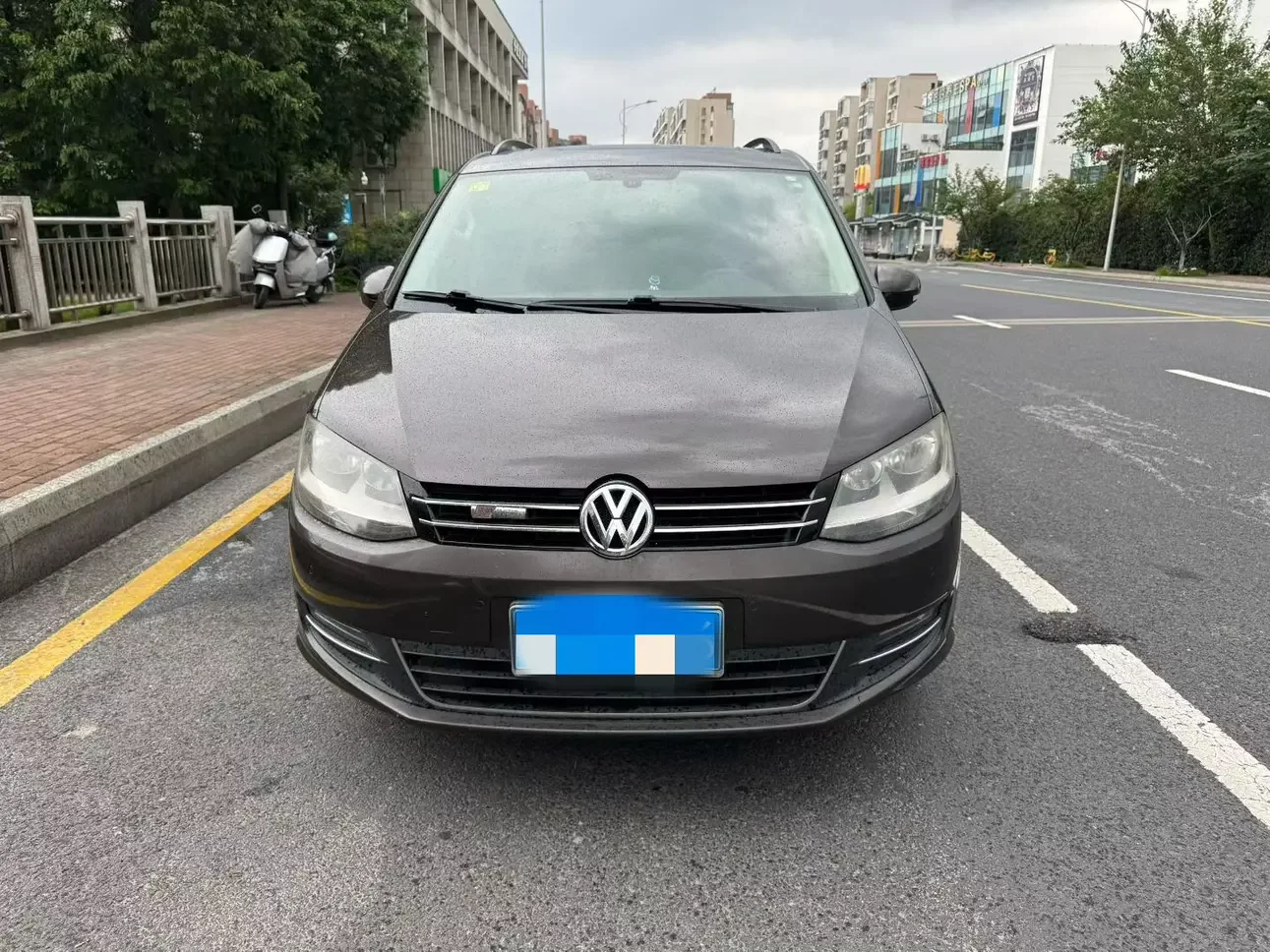Volkswagen Sharon