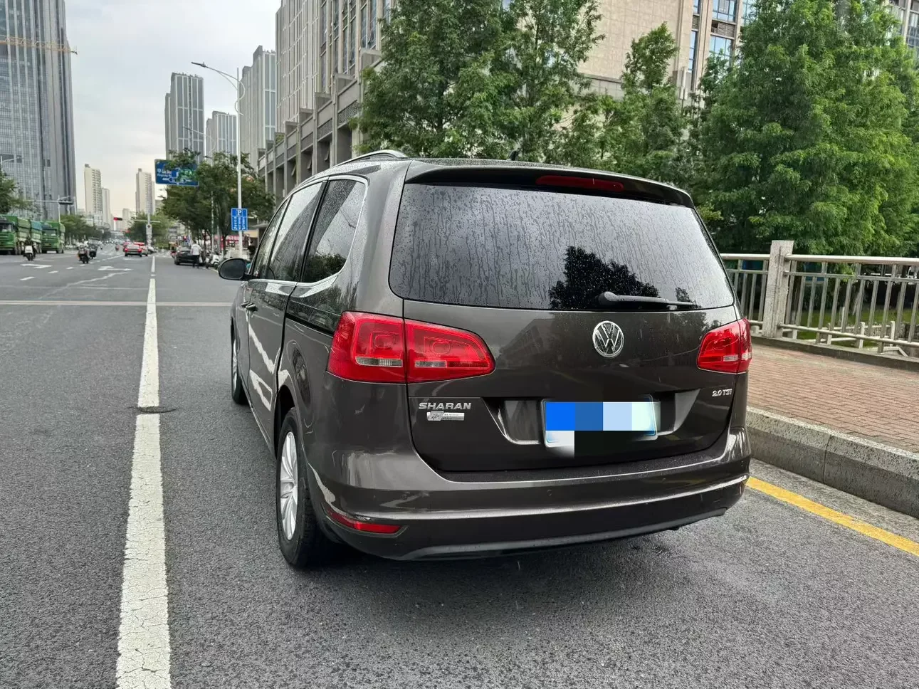 Volkswagen Sharon