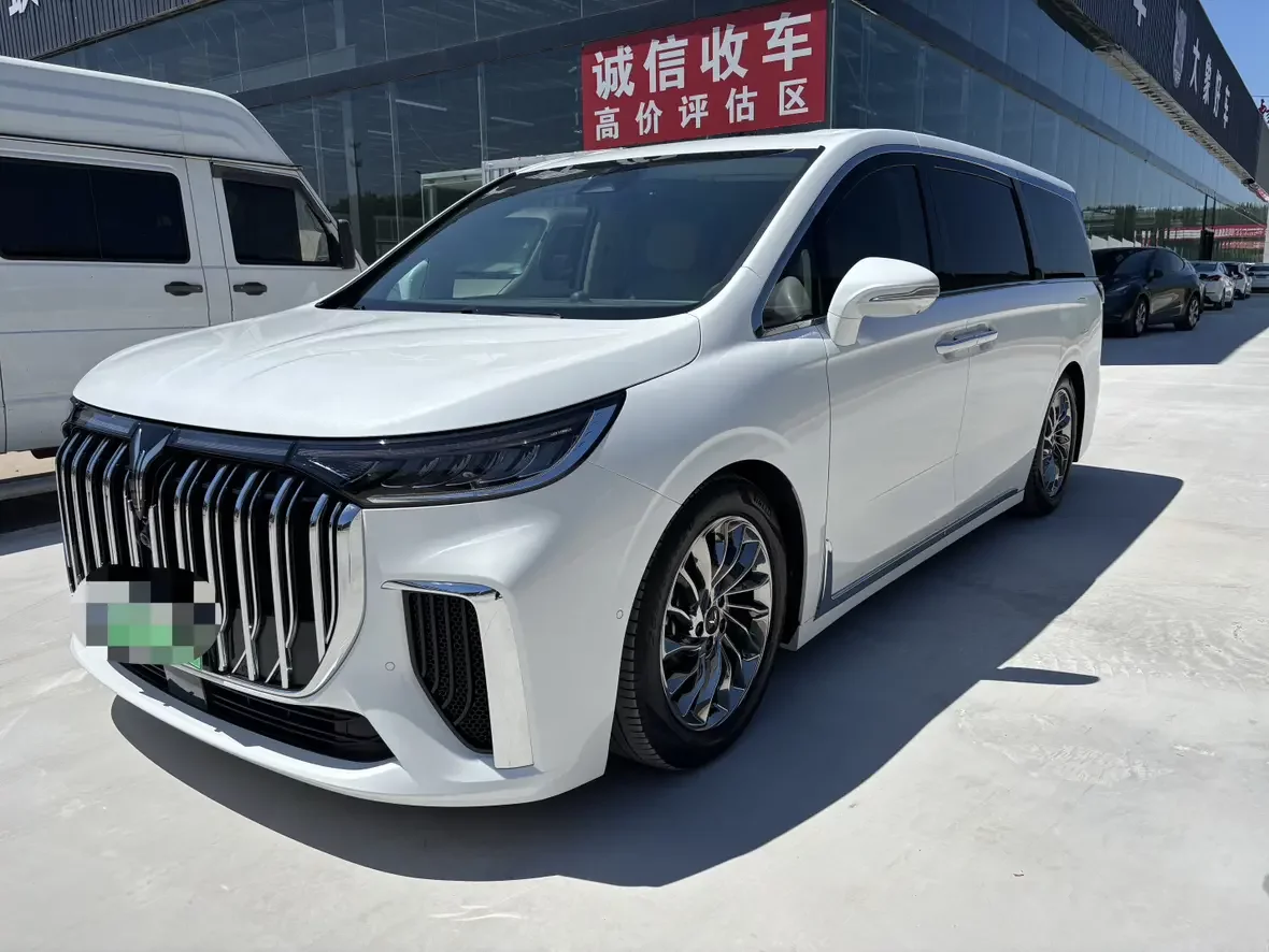 Voyah Lantu Dreamer PHEV  из Китая