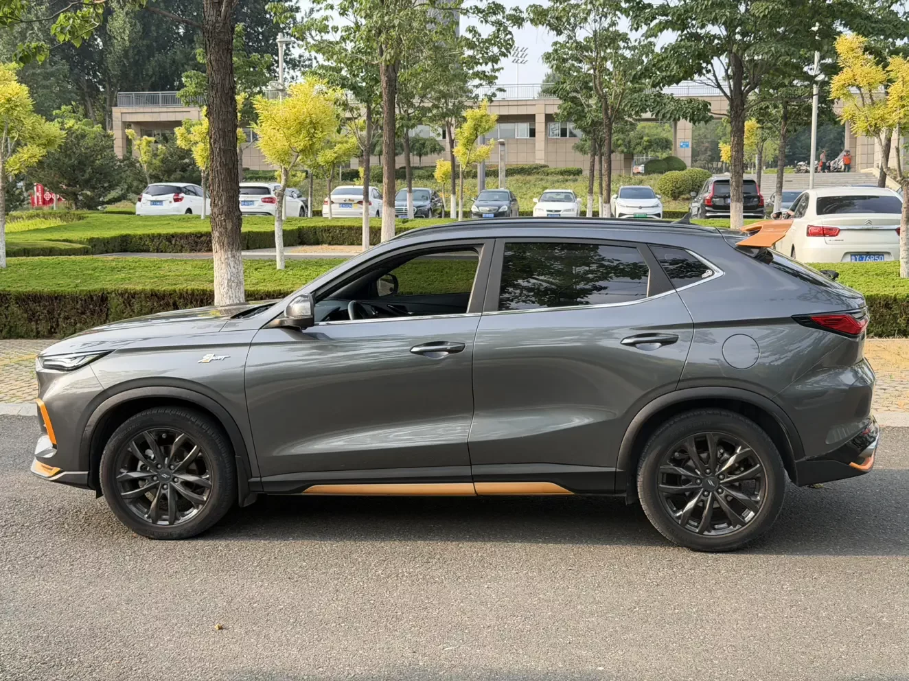Oshan Changan Auchan X5