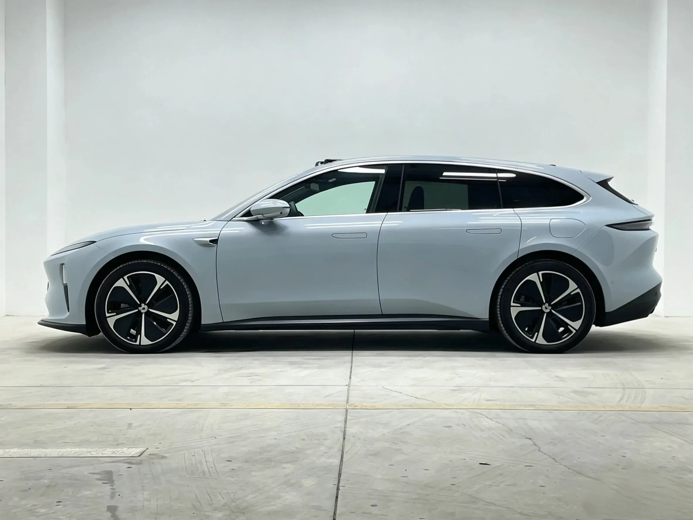 NIO ET5T