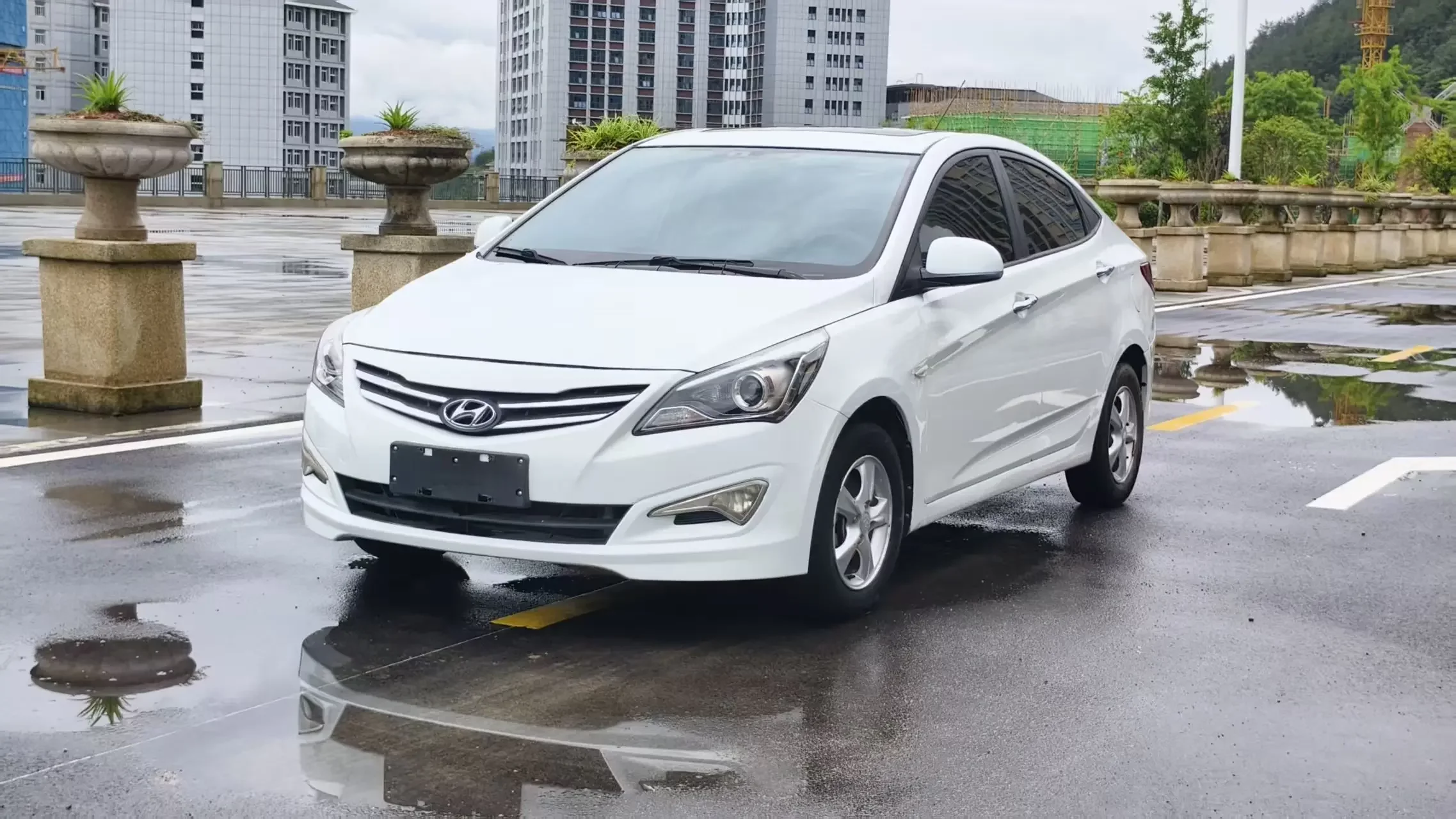 Hyundai Verna (Rena)  из Китая