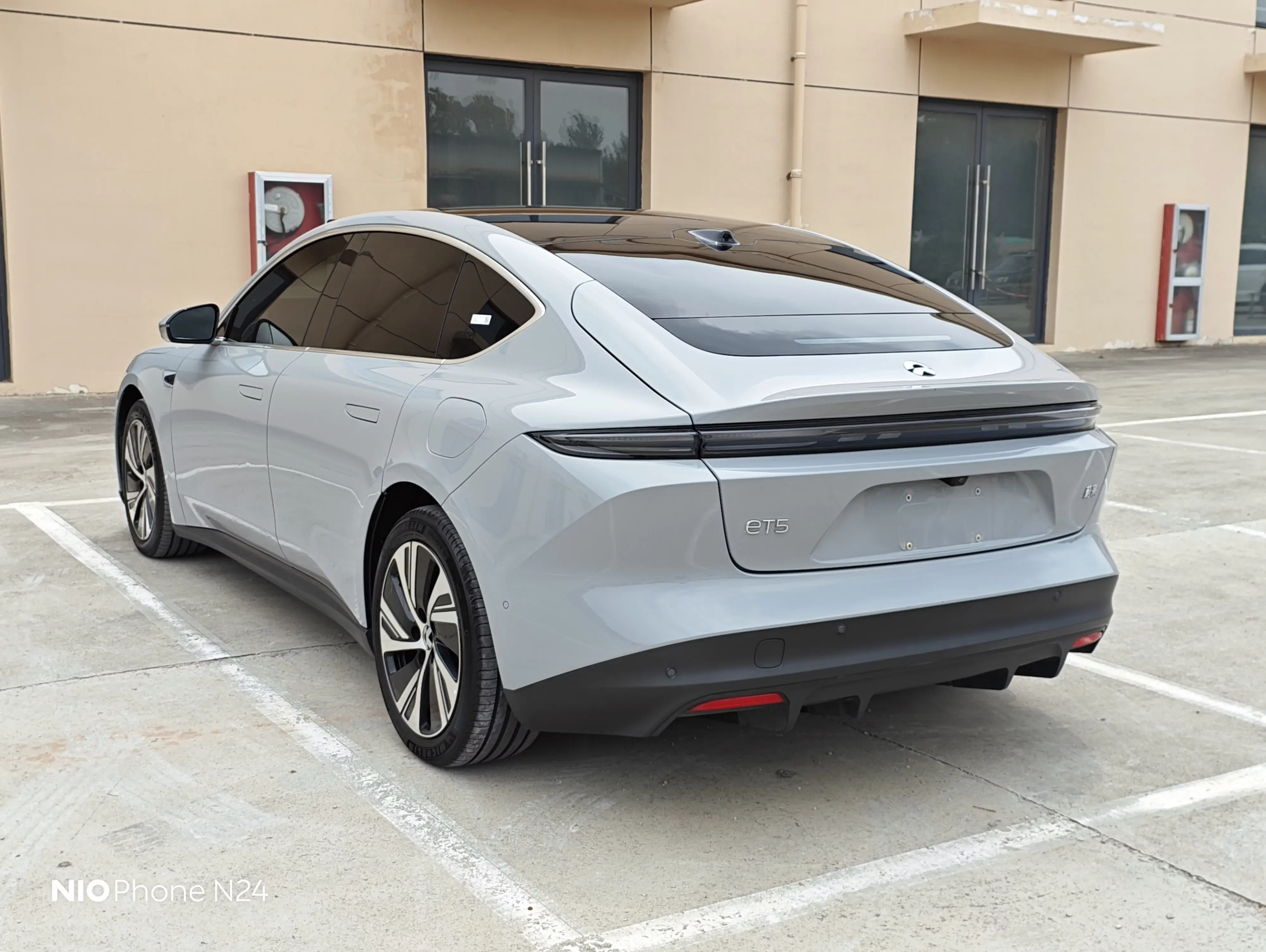 NIO ET5