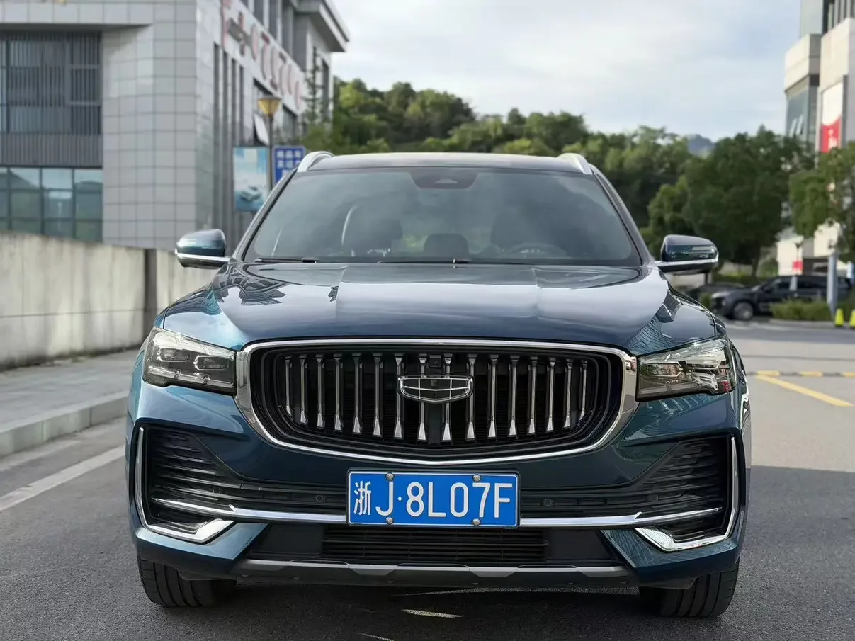 Geely Monjaro (Xingyue L)  из Китая