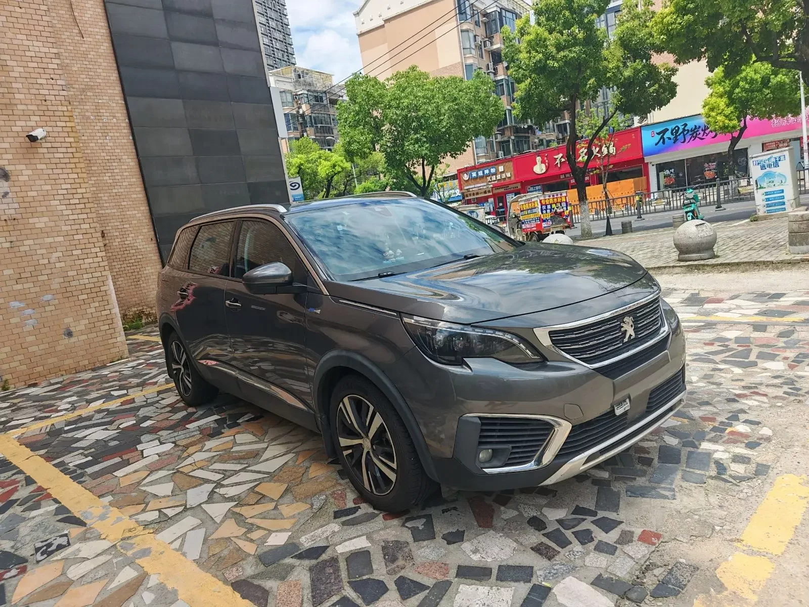 Peugeot 5008