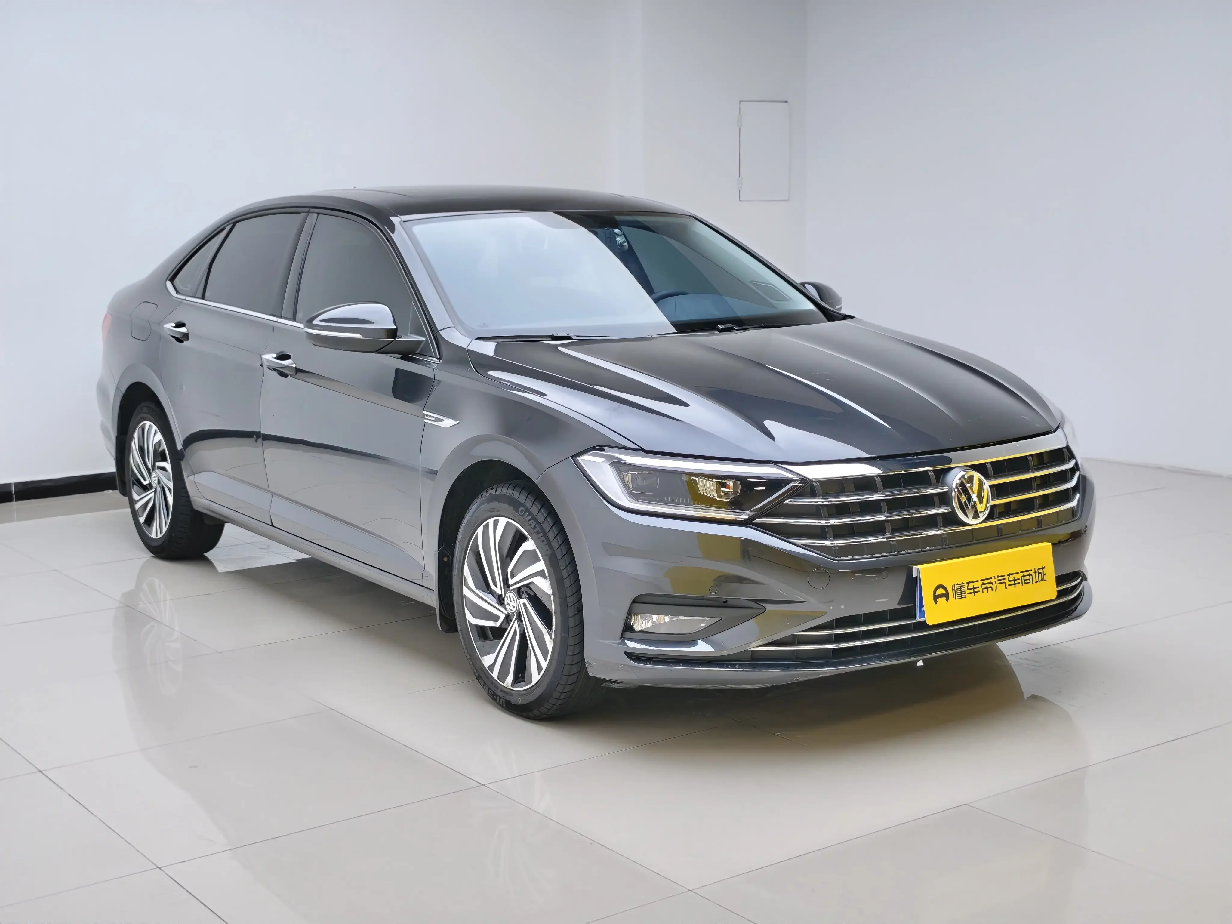 Volkswagen Sagitar