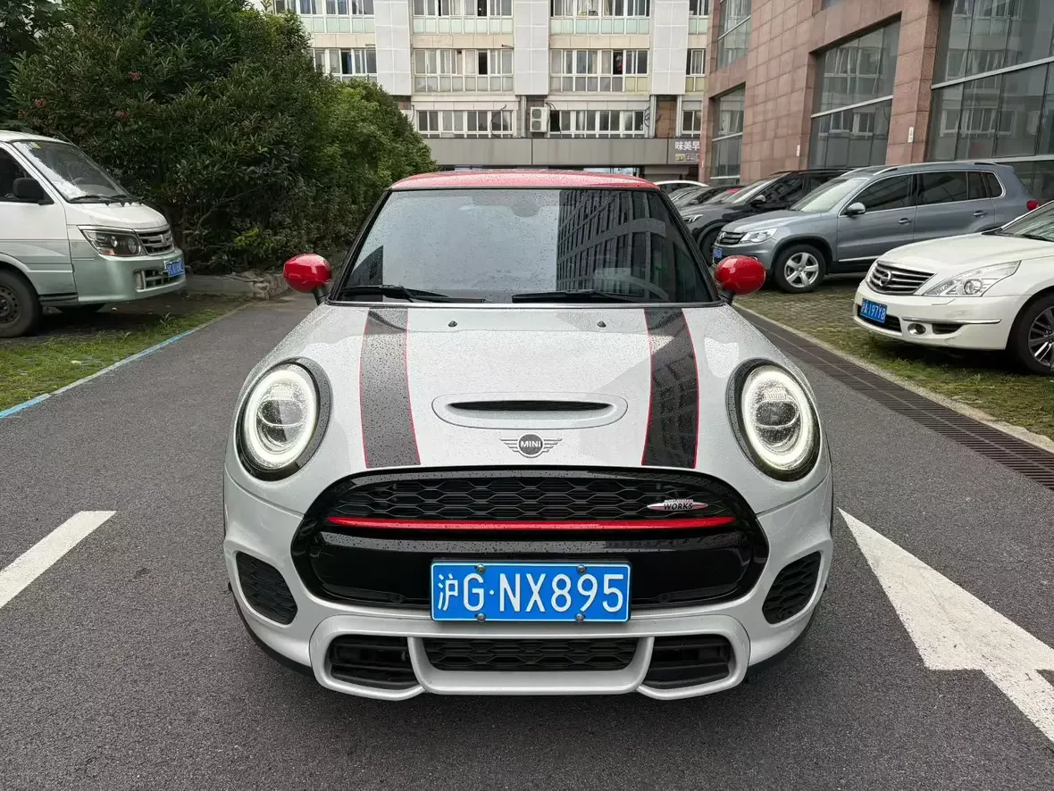 MINI JCW