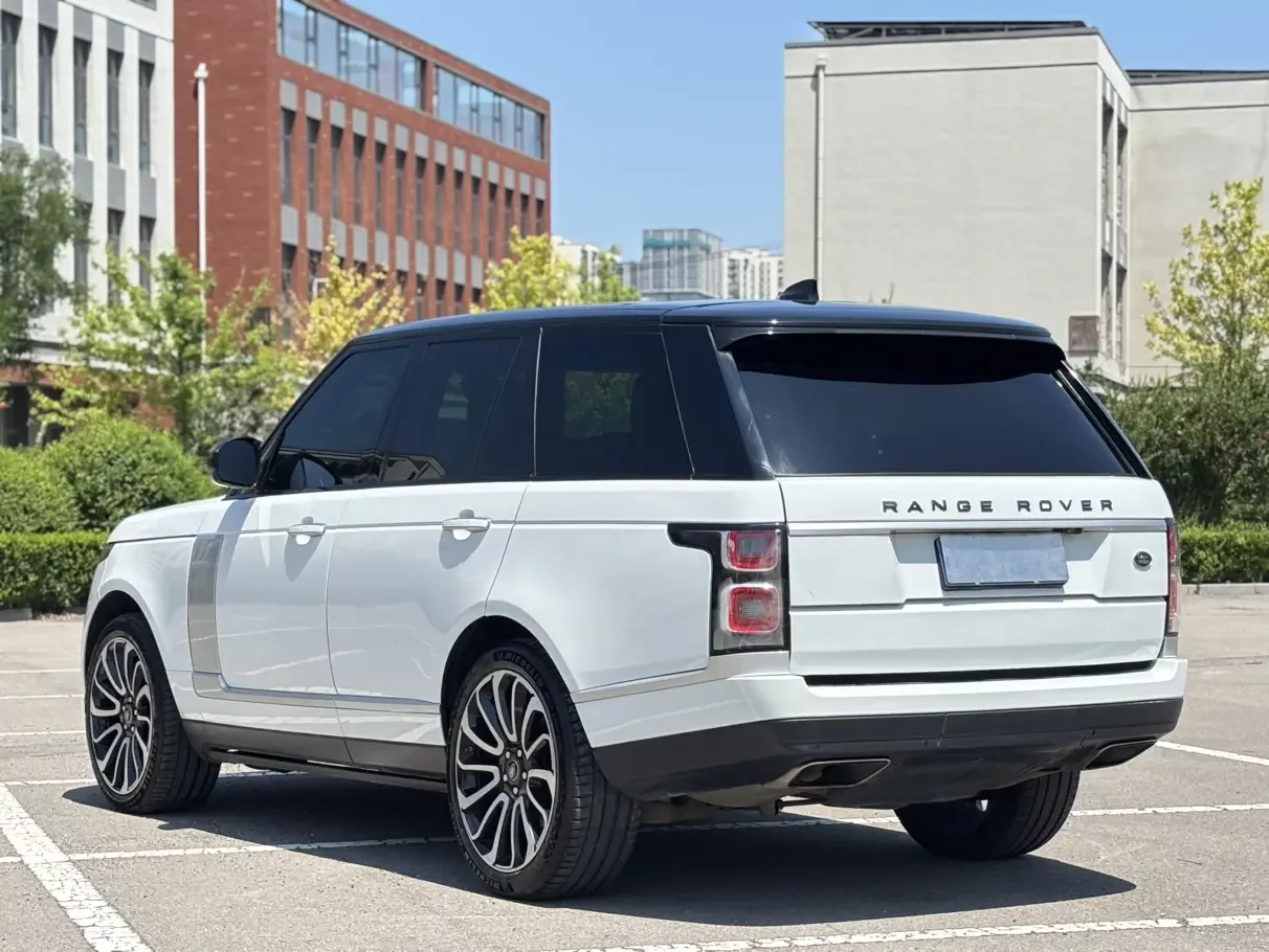 Land Rover range rover