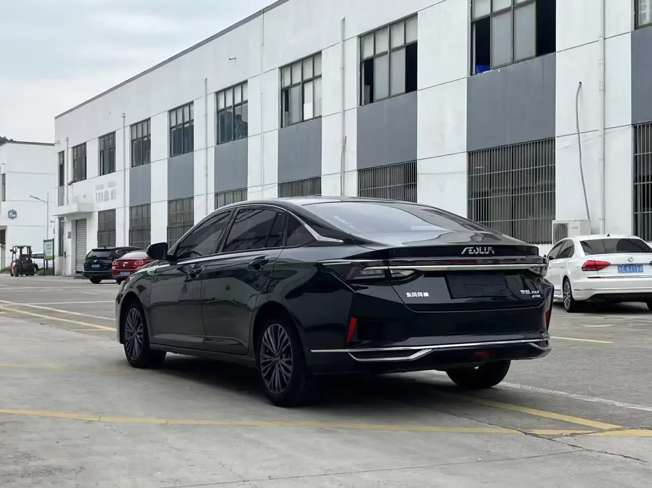 Dongfeng Yixuan MAX