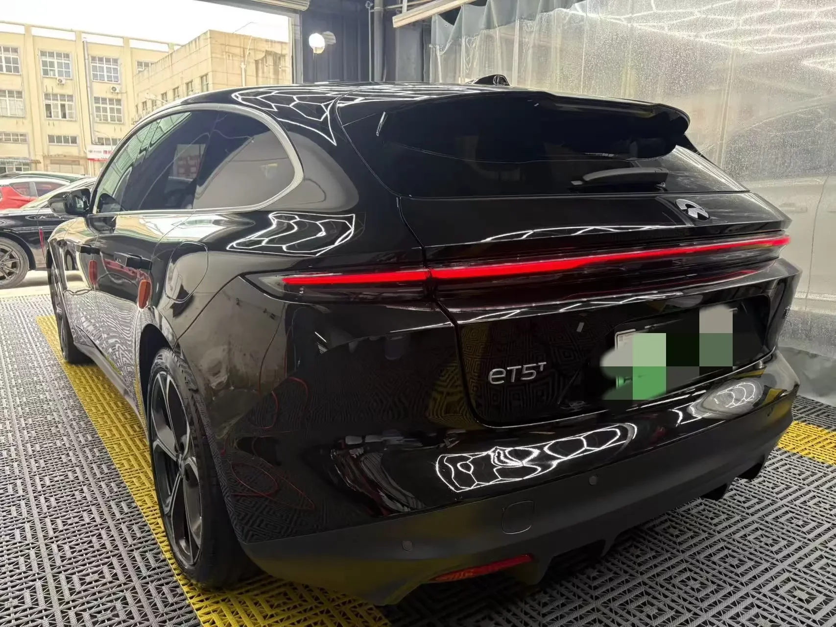 NIO ET5T