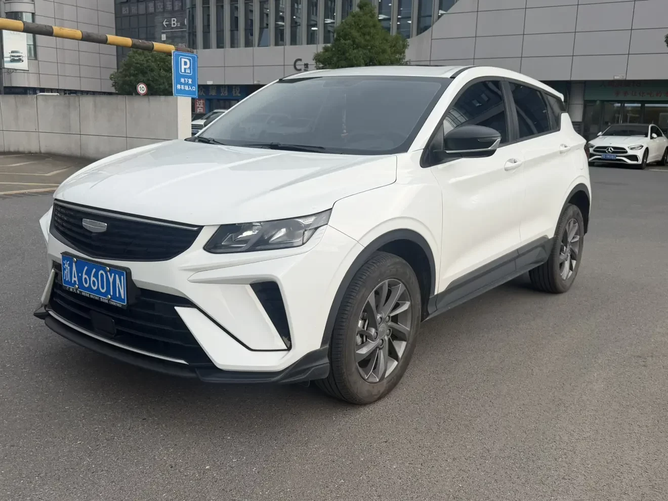 Geely Coolray SX11