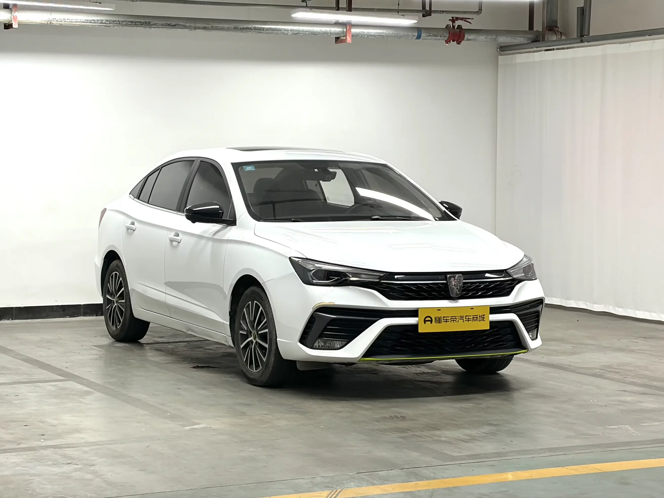 Roewe i5