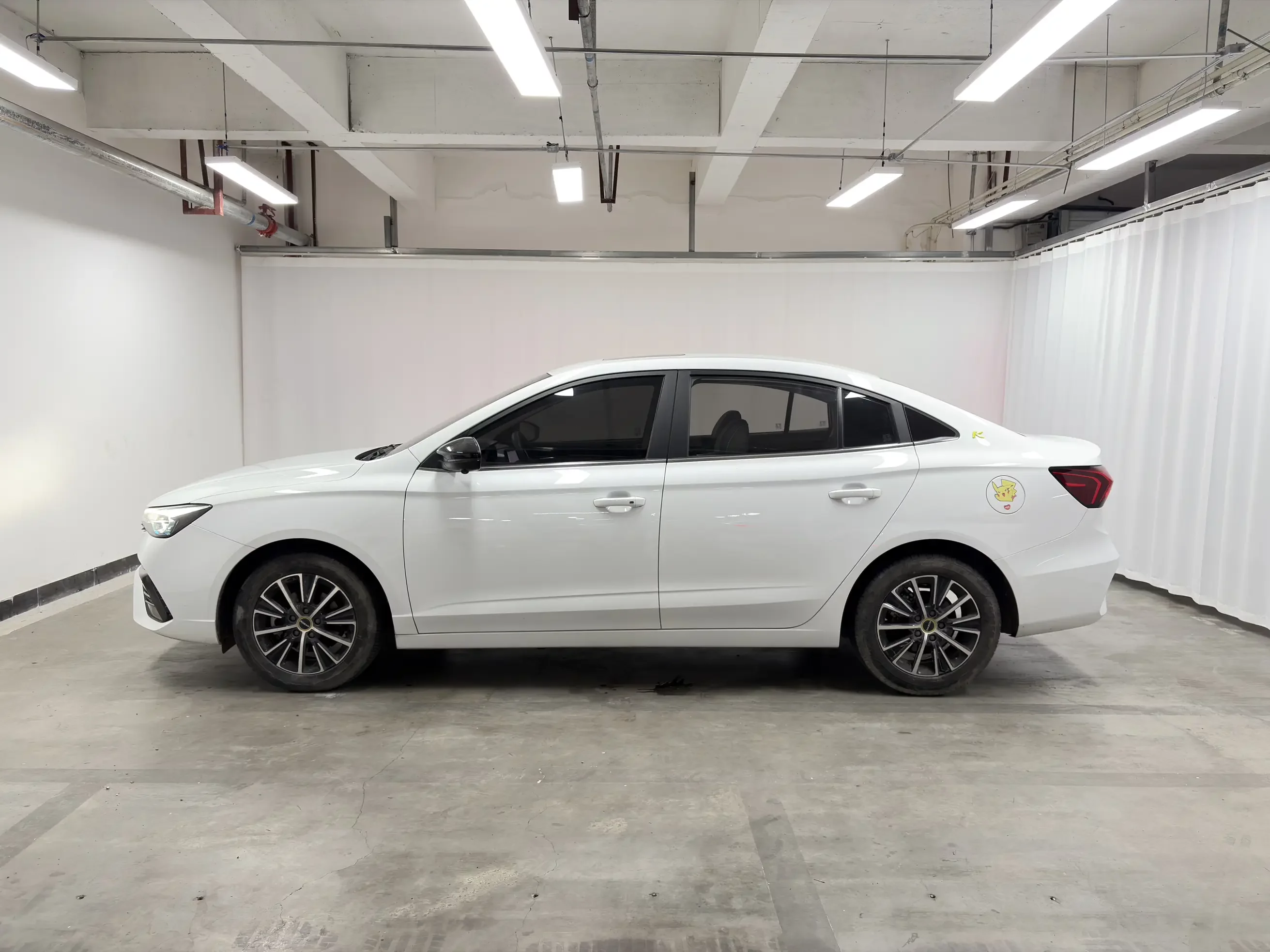 Roewe i5
