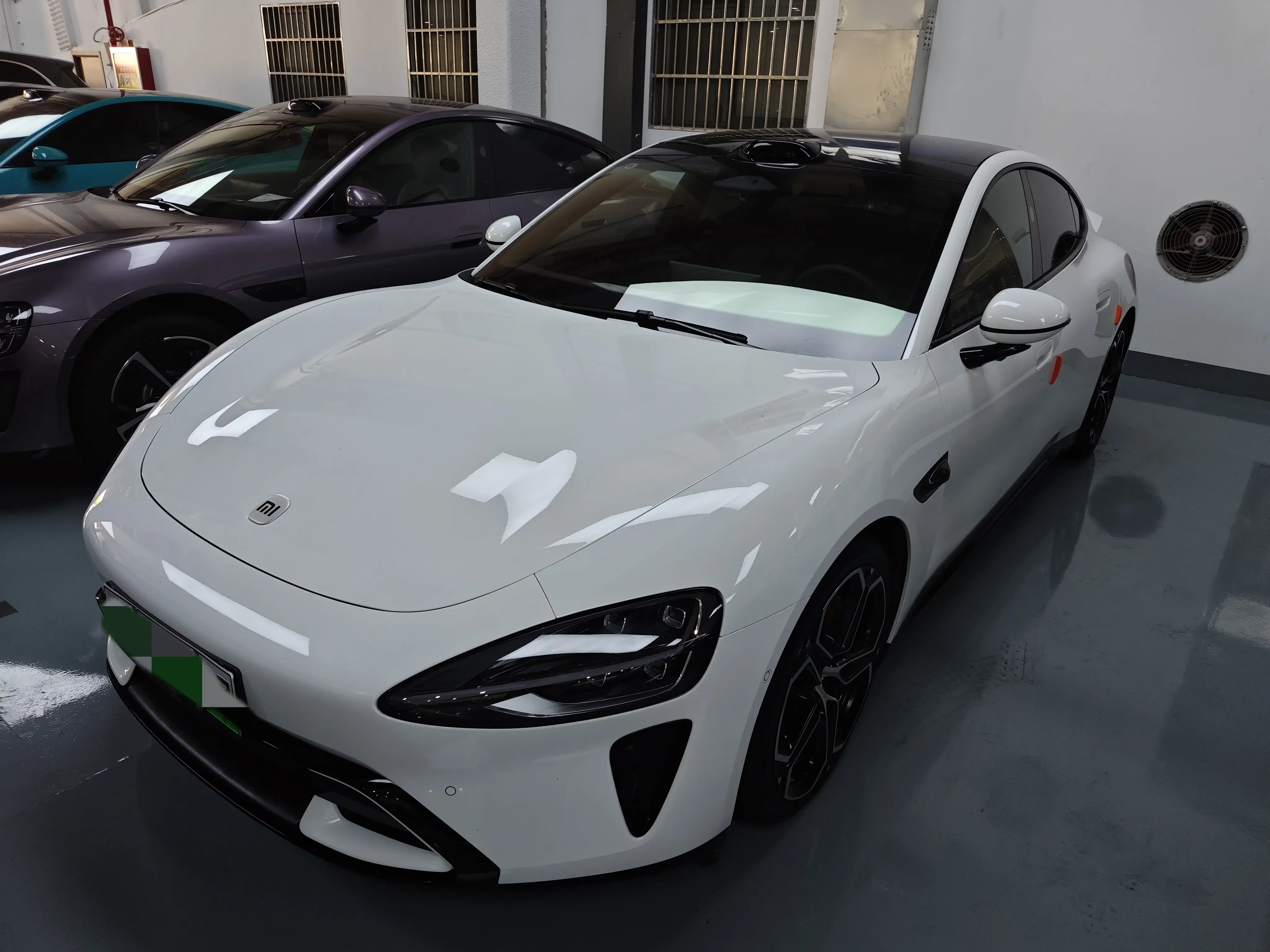 Xiaomi car Xiaomi SU7  из Китая