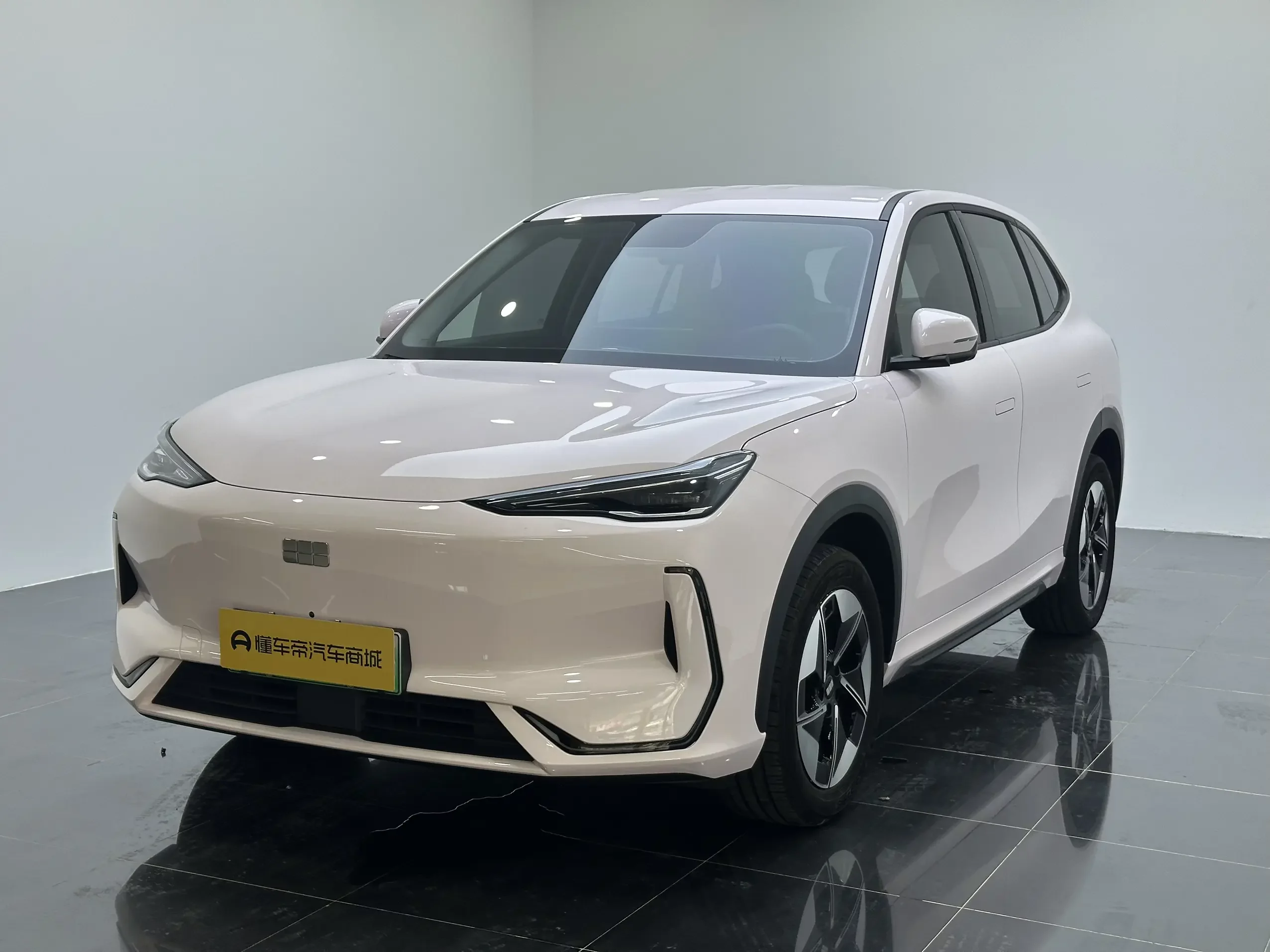 Geely Galaxy E5