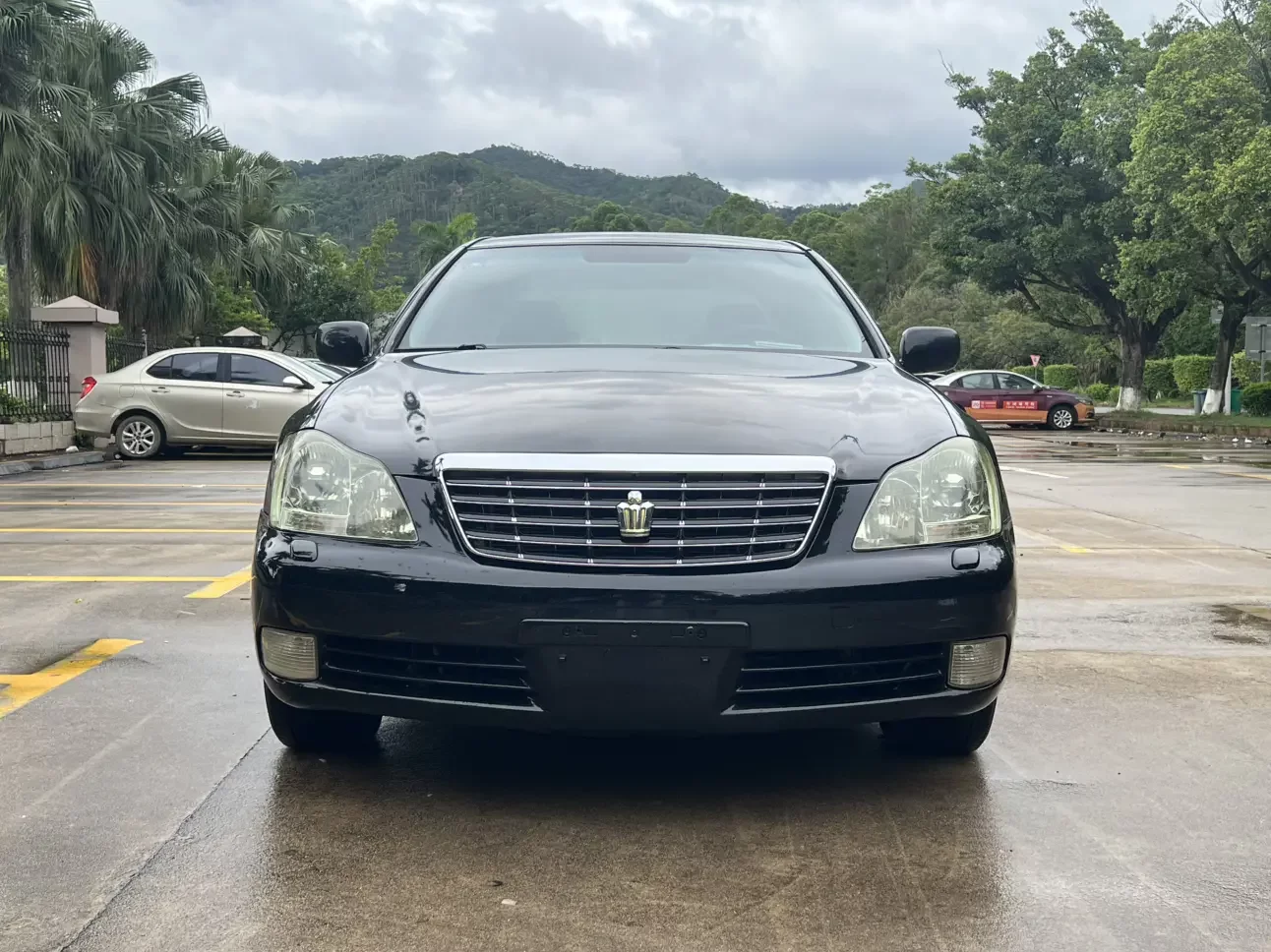 Toyota crown  из Китая